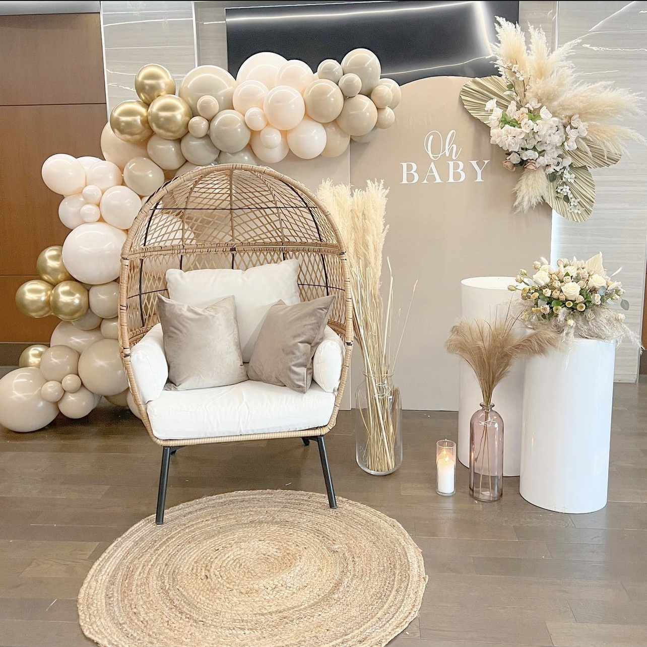 Couch/Sofa/loveseat/Chair