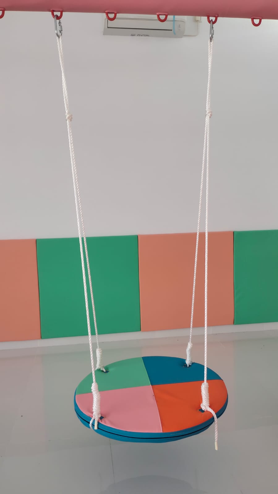 Ayunan Lingkaran (Circle Swing)