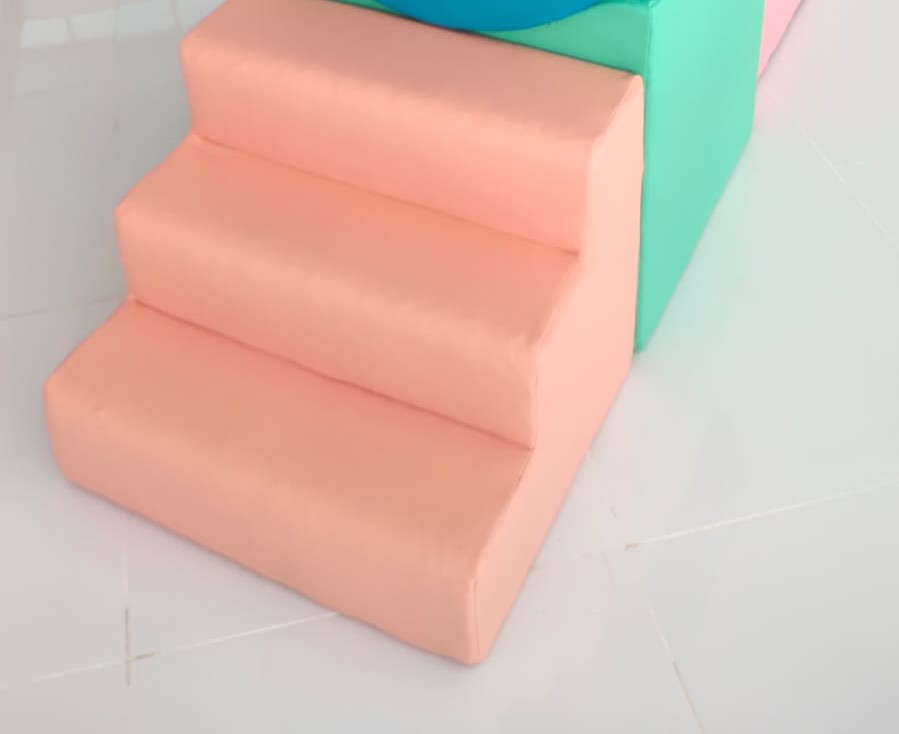 Tangga Kecil