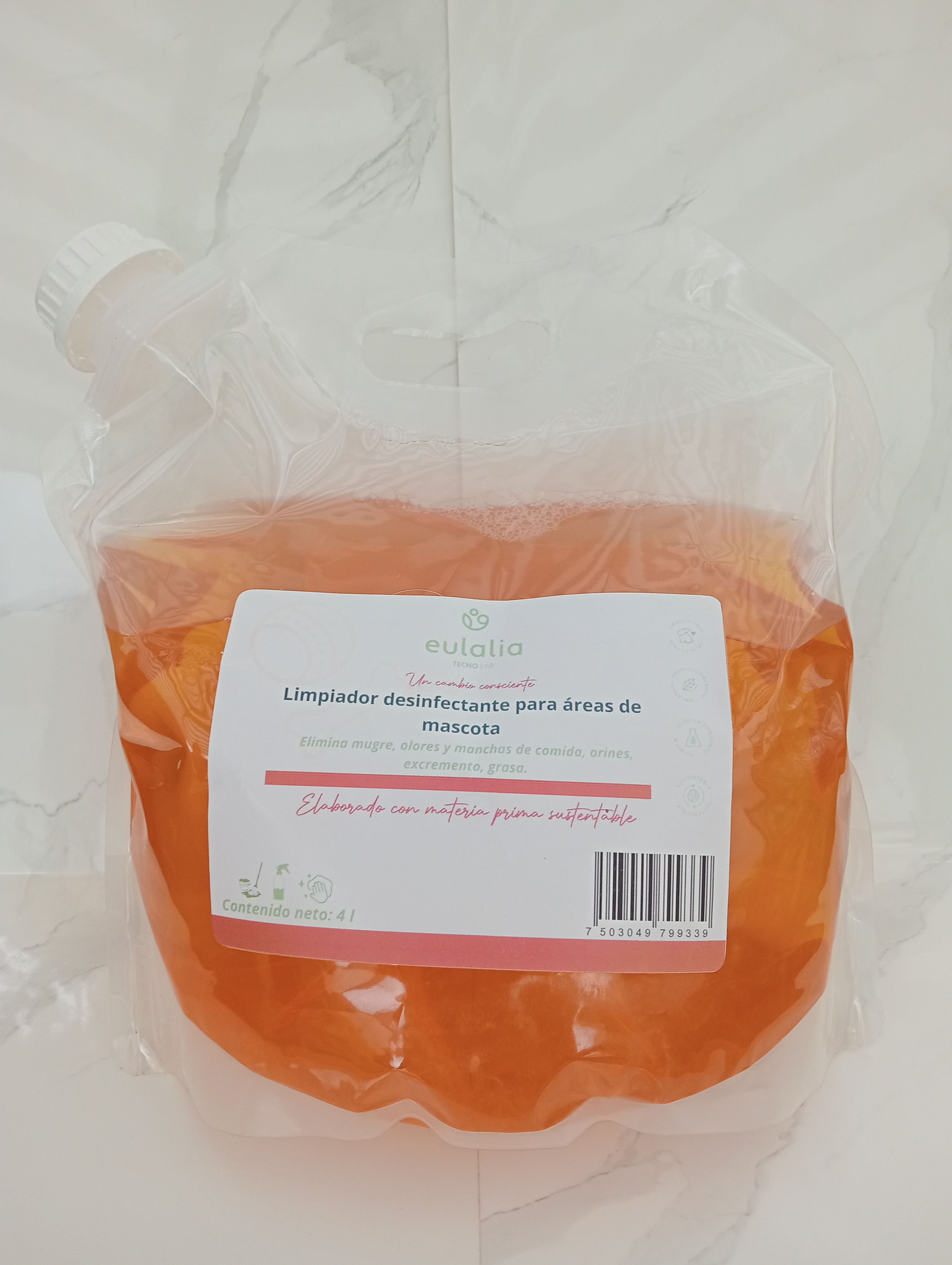 Limpiador Desinfectante para Áreas de Mascotas 