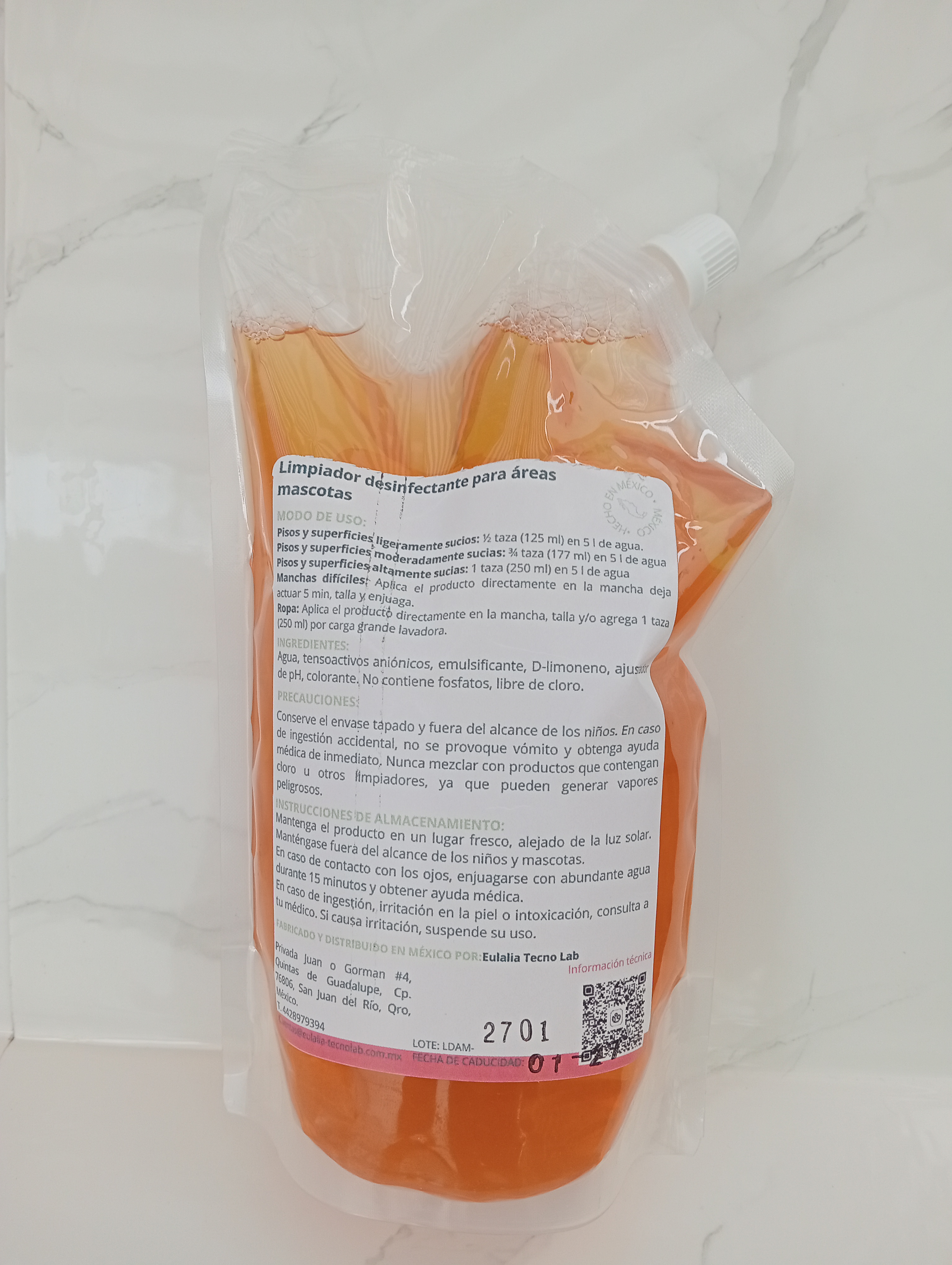 Limpiador Desinfectante para Áreas de Mascotas