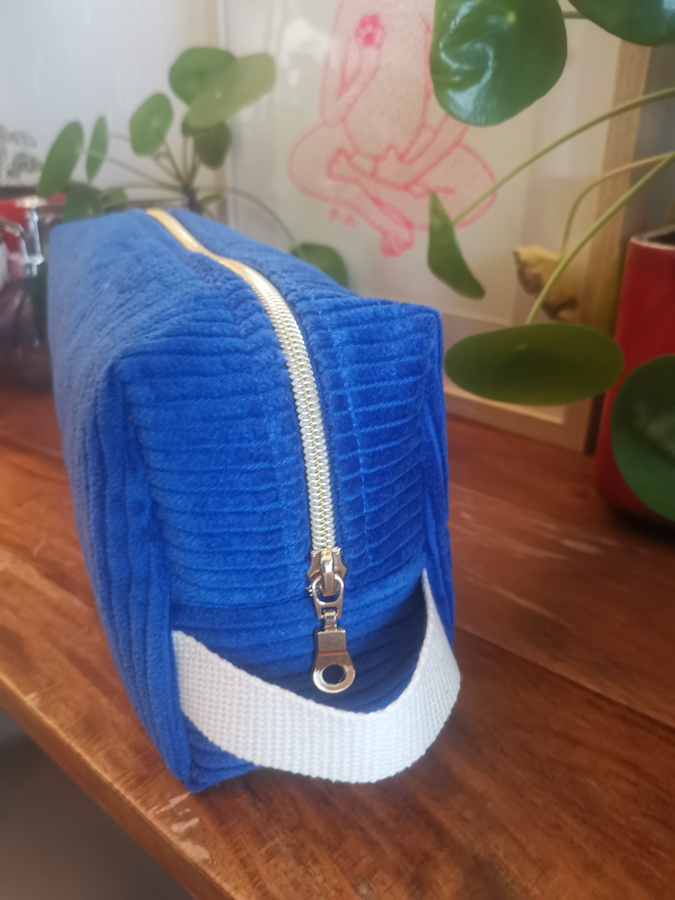 The Trousse de Toilette bleu