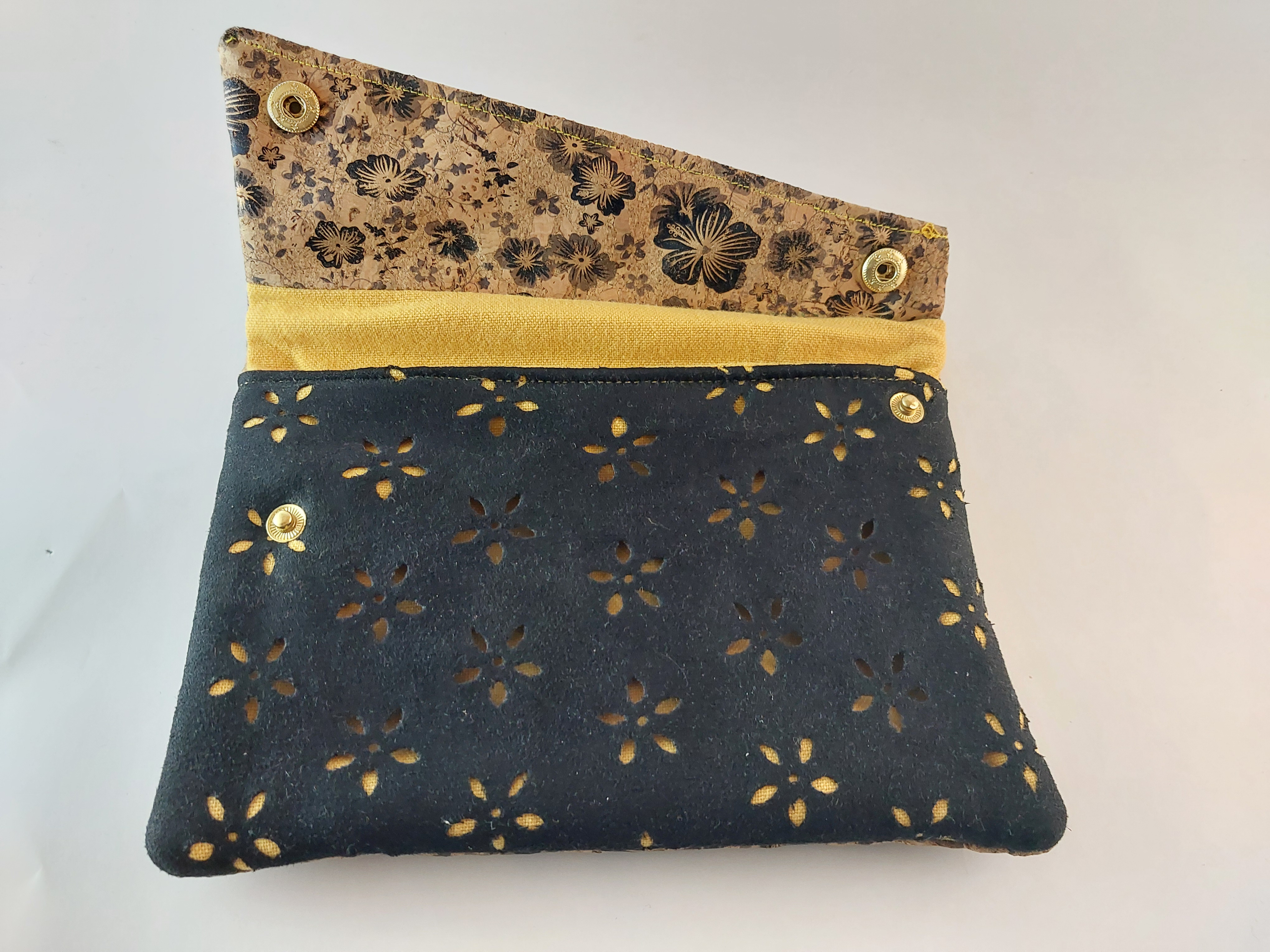 POCHETTE LIEGE ET SIMILI