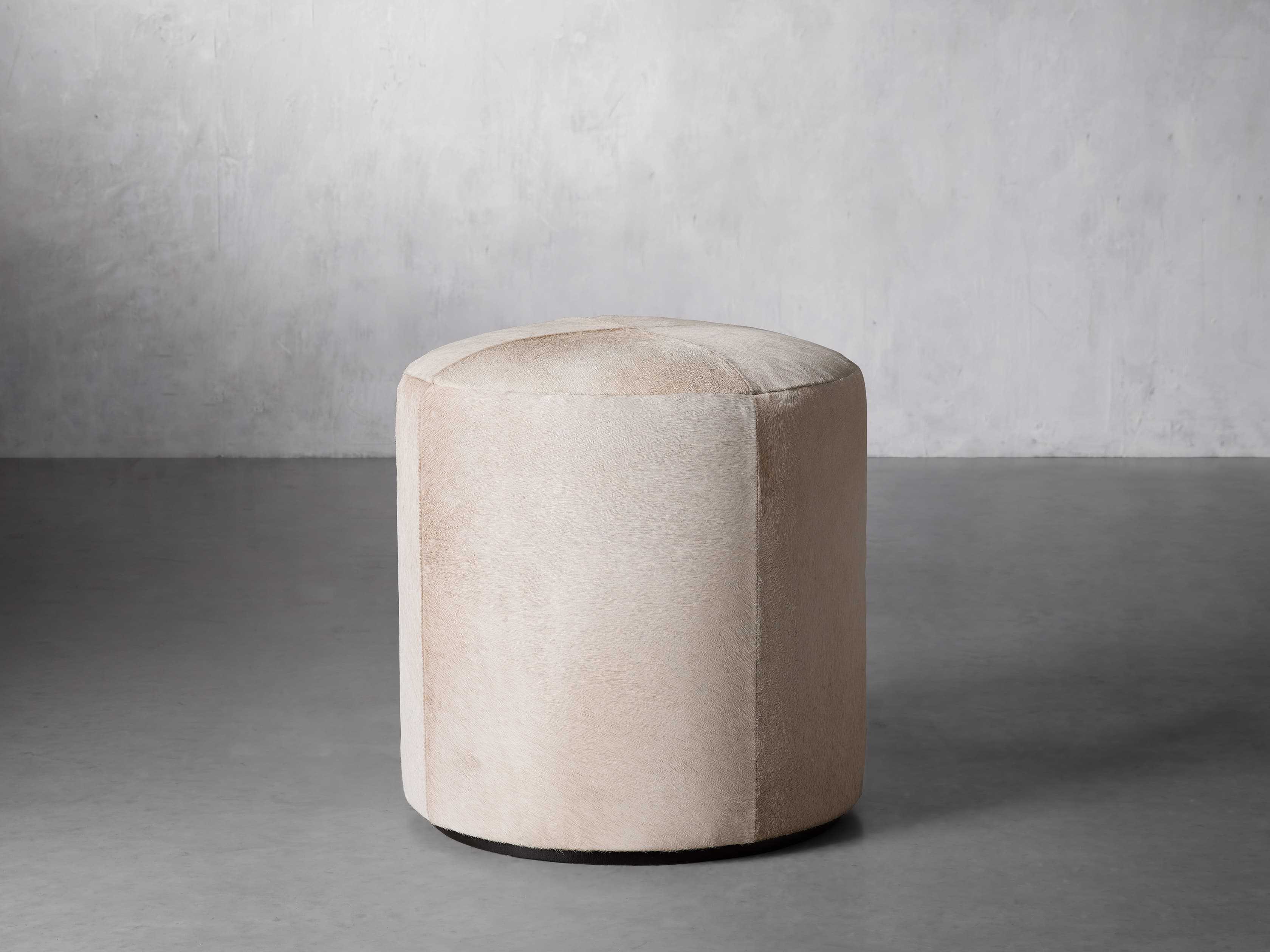 Hide Round Pouf