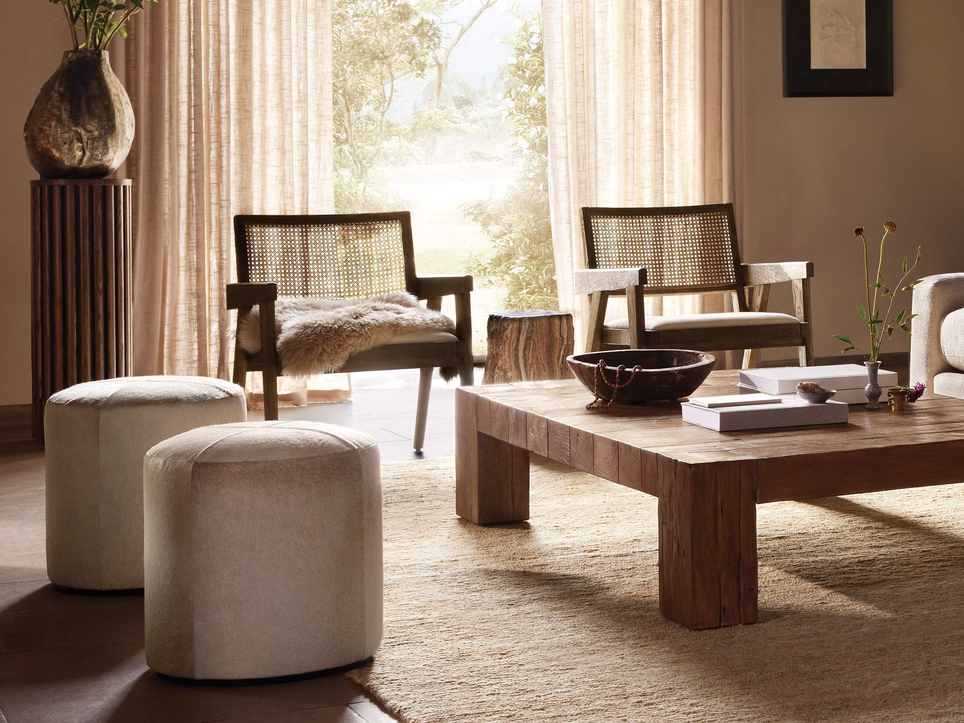 Hide Round Pouf