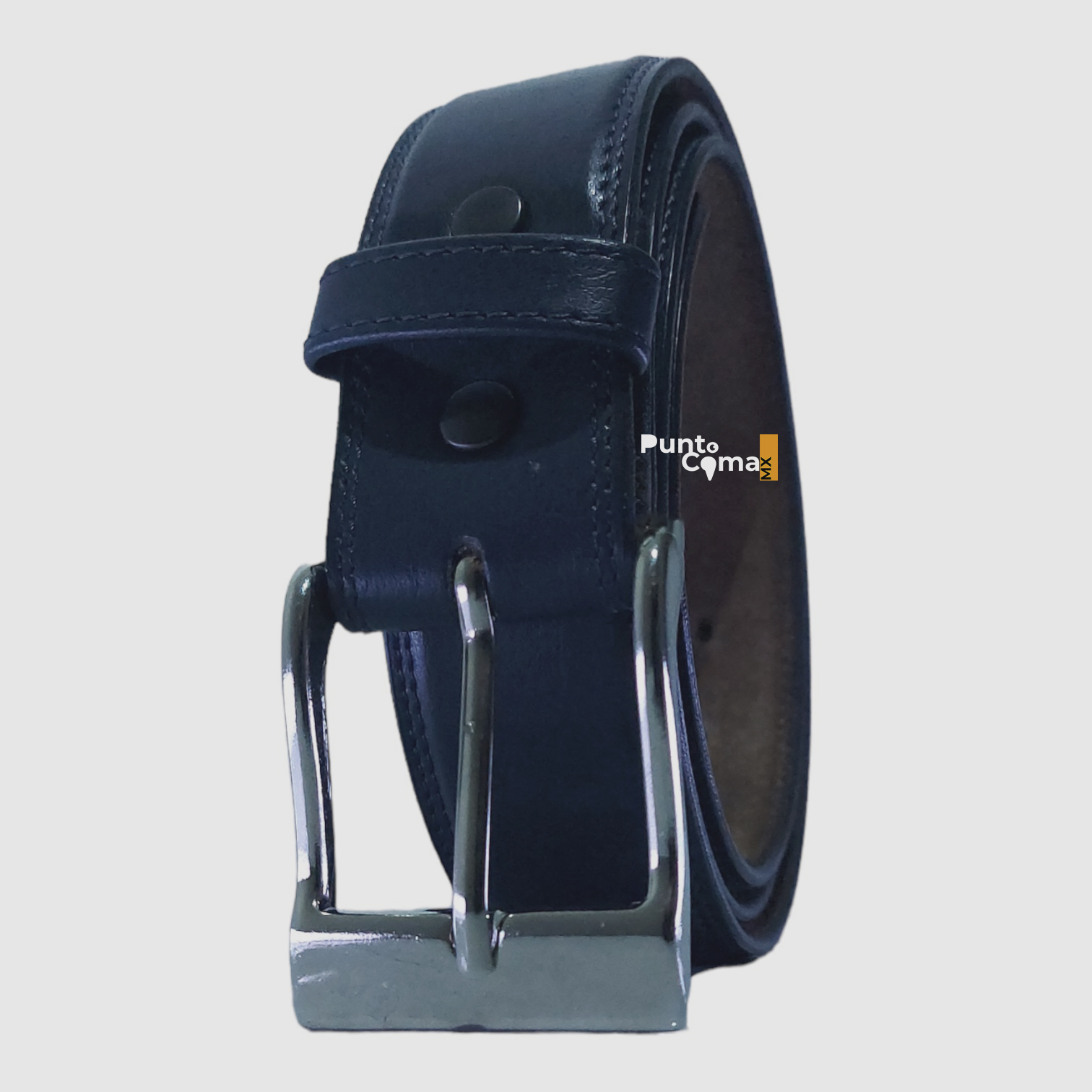 Bolsa con 12 cinturones de piel modelo búfalo