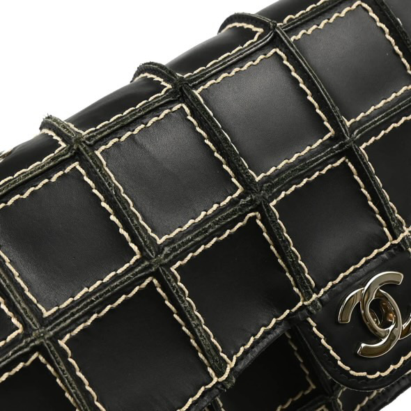 2000s Chanel Contrast Stitch Flap Bag