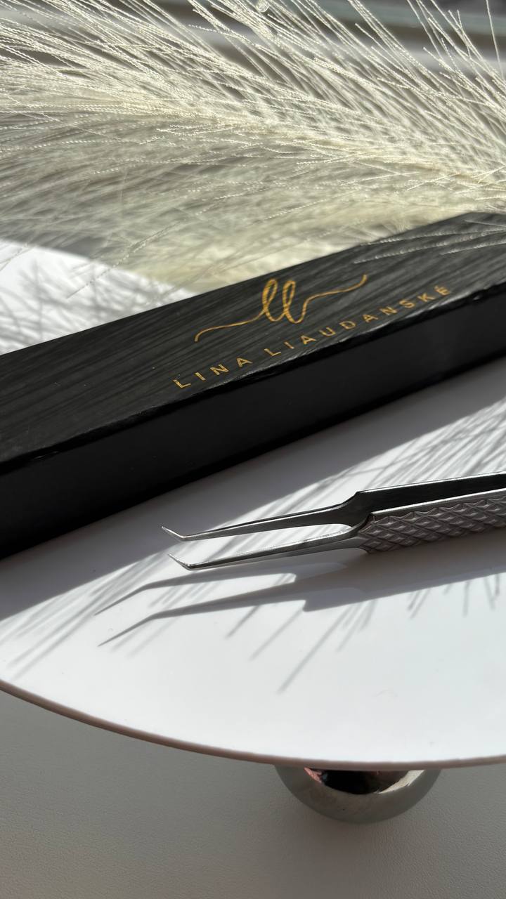 Lina Liaudanskė L-01 pincetas