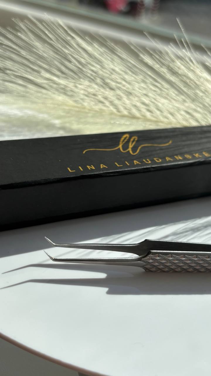 Lina Liaudanskė L-01 pincetas
