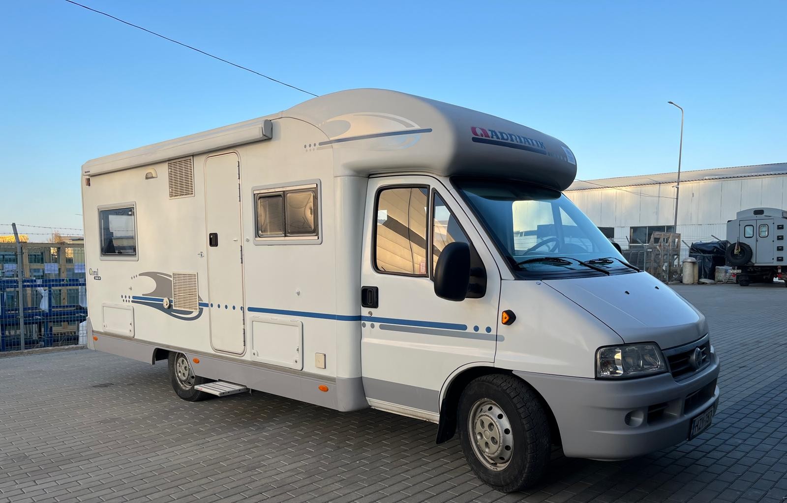Adria Coral 650 SP YOM 2004 94 kW