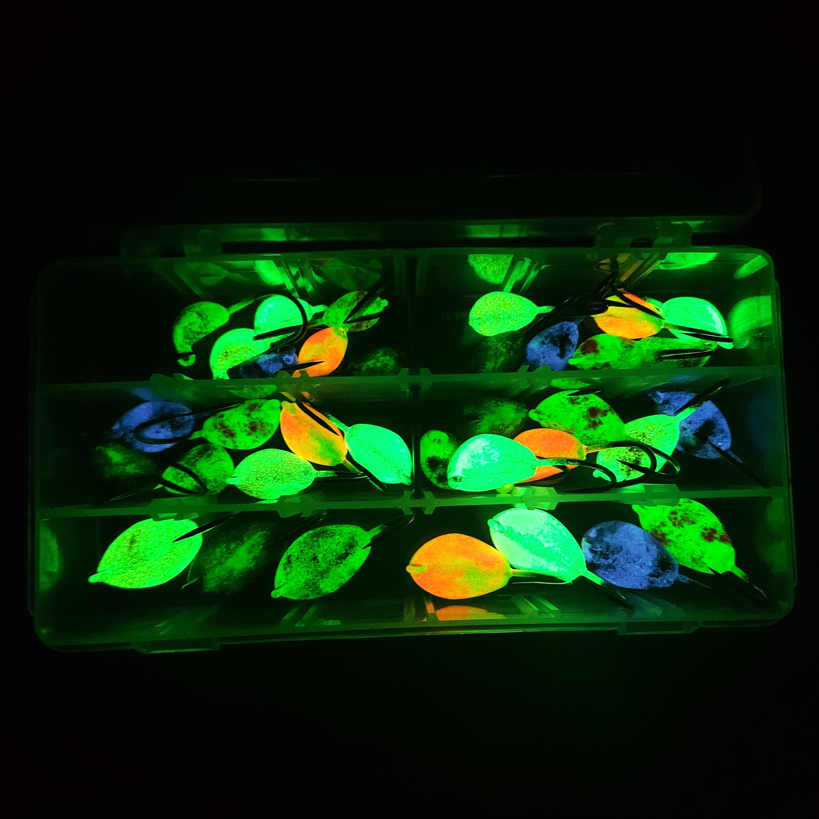Glow Light Weight Banana Jig Box 1/4oz - 1oz (35 Pack)