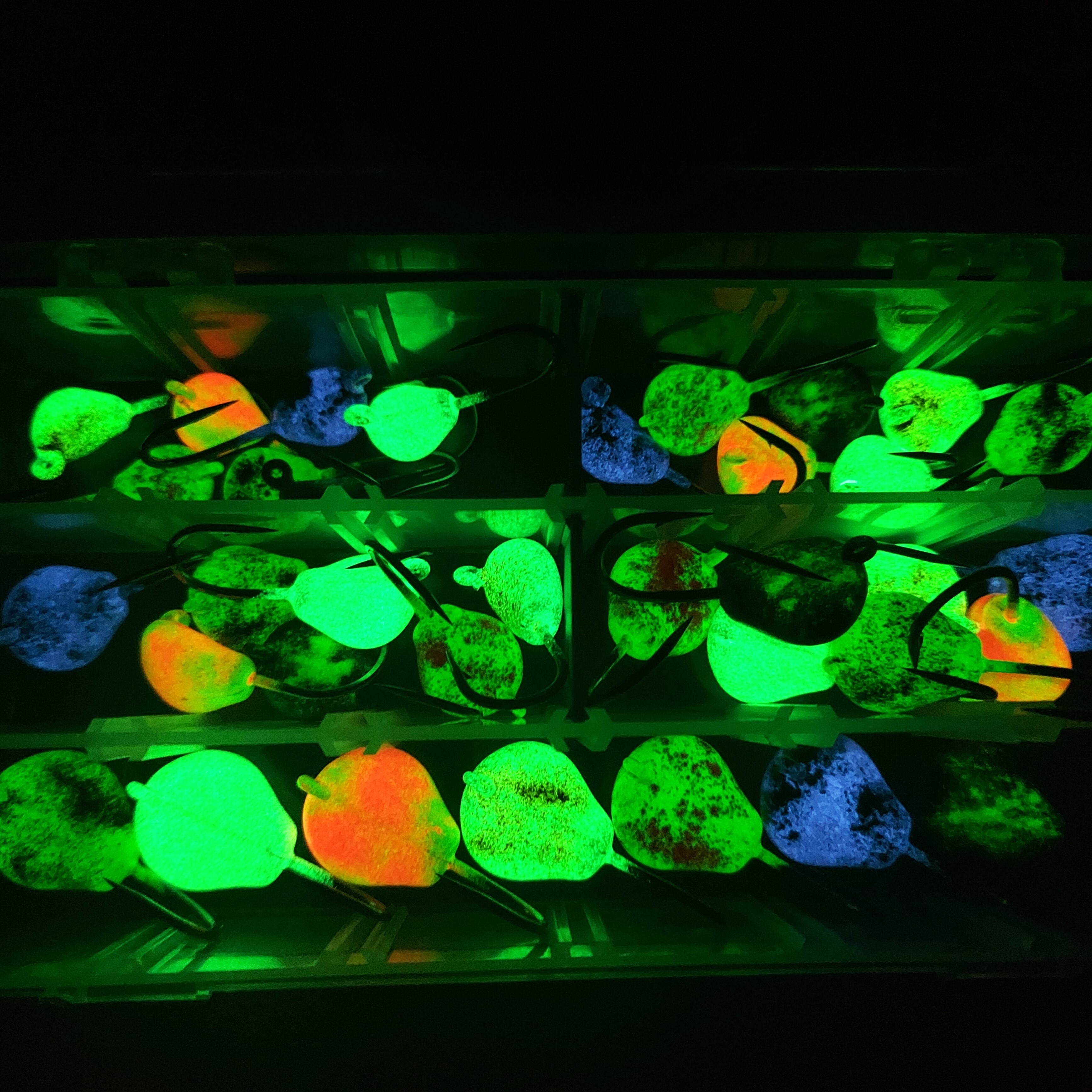 Glow Light Weight Boxing Glove V2.0 Jig Box 1/4oz - 1oz (35 Pack)