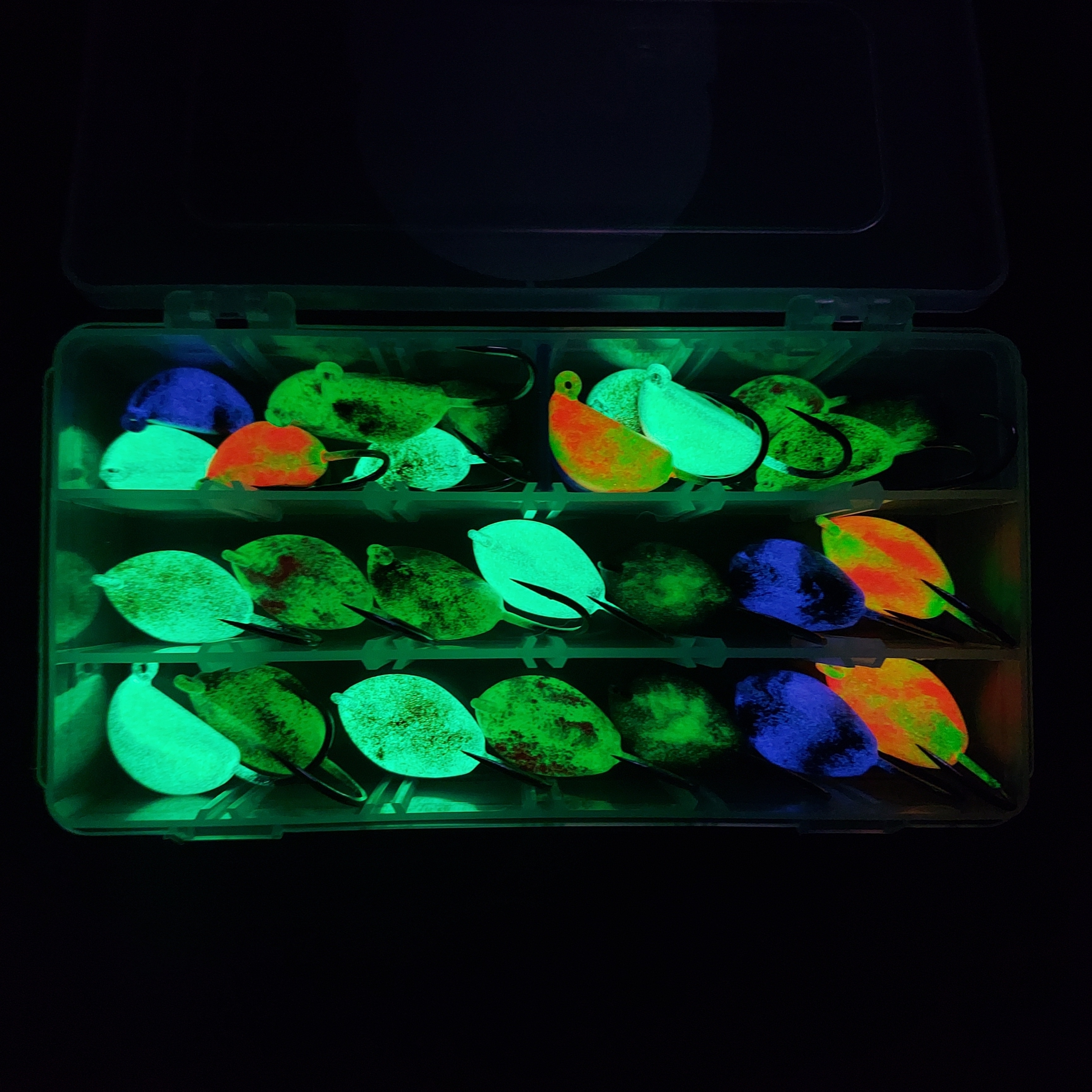 Glow Middle Weight Banana Jig Box 3/4oz - 1.5oz (28 Pack)
