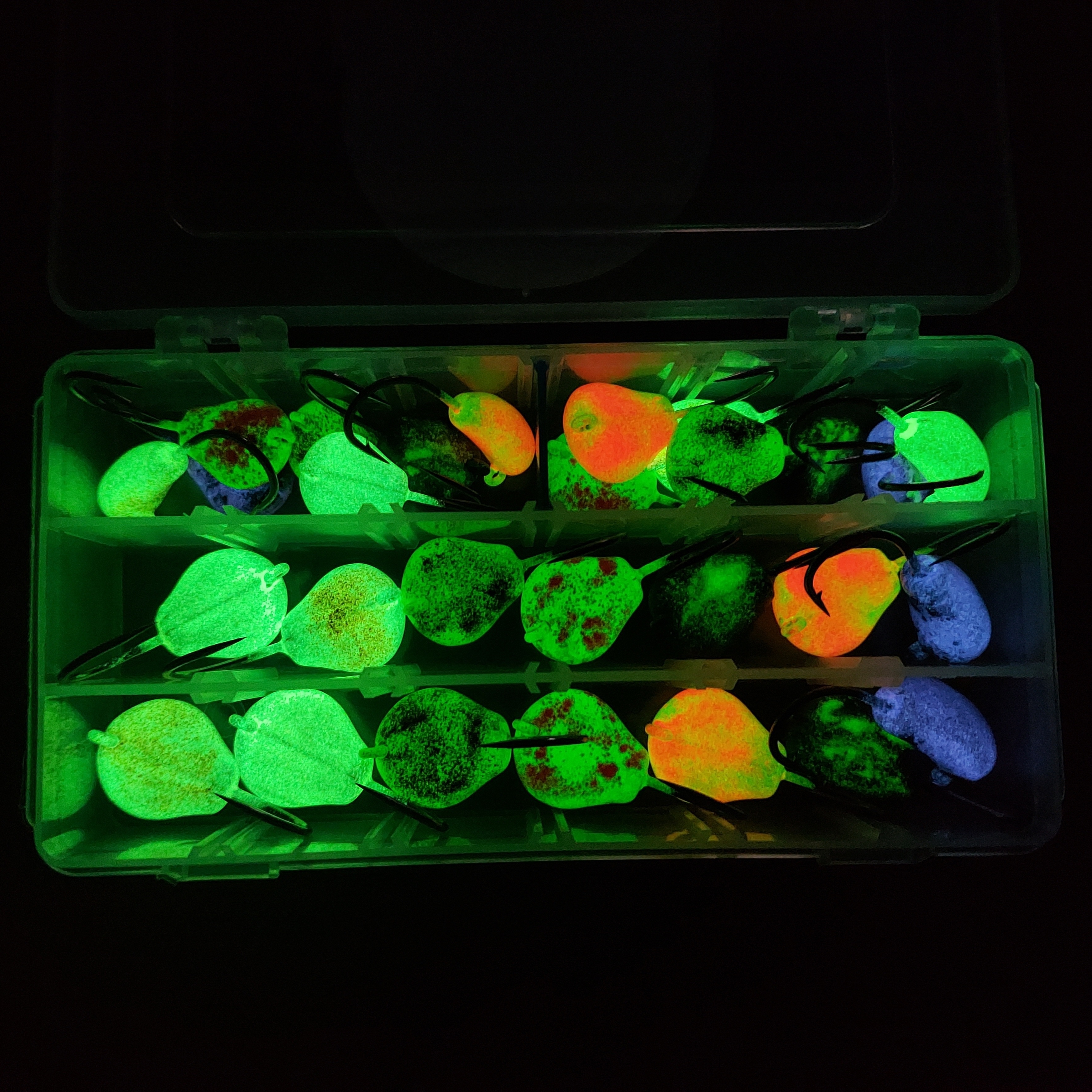 Glow Middle Weight Boxing Glove V2.0 Box 3/4oz -1.5oz (28 Pack)