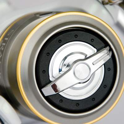 RITĖ SHIMANO STRADIC 1000FD