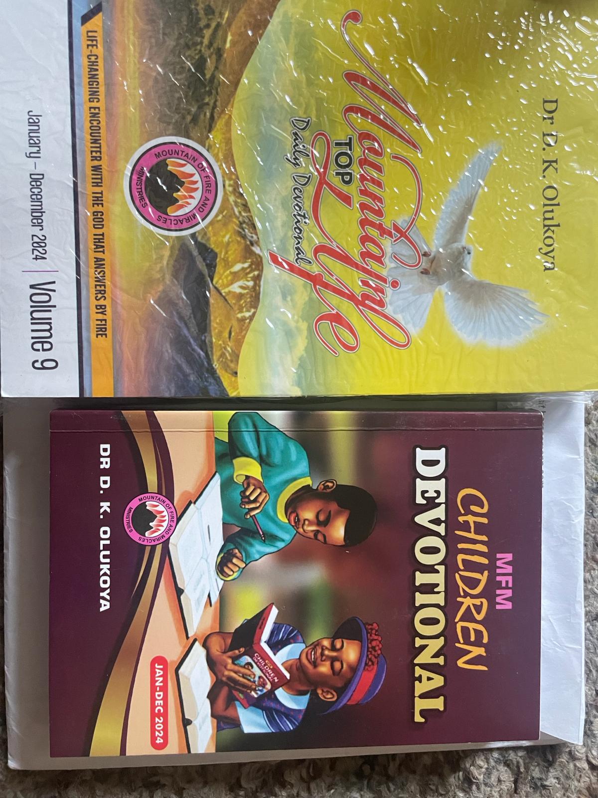 Mountain Top Life Daily Devotional & MFM Children Devotional 2024 (2pcs)