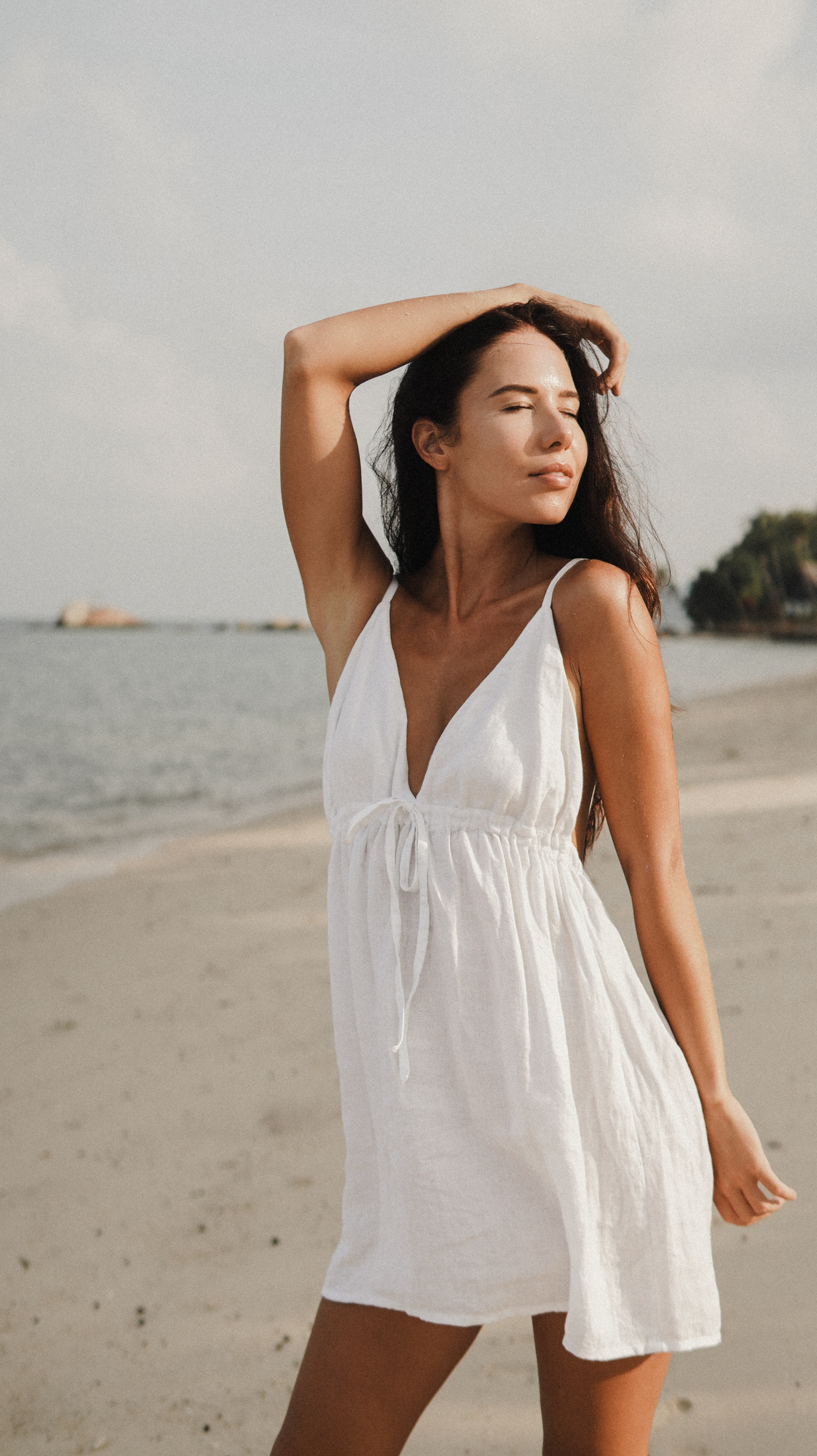 Linen dress AURORA white