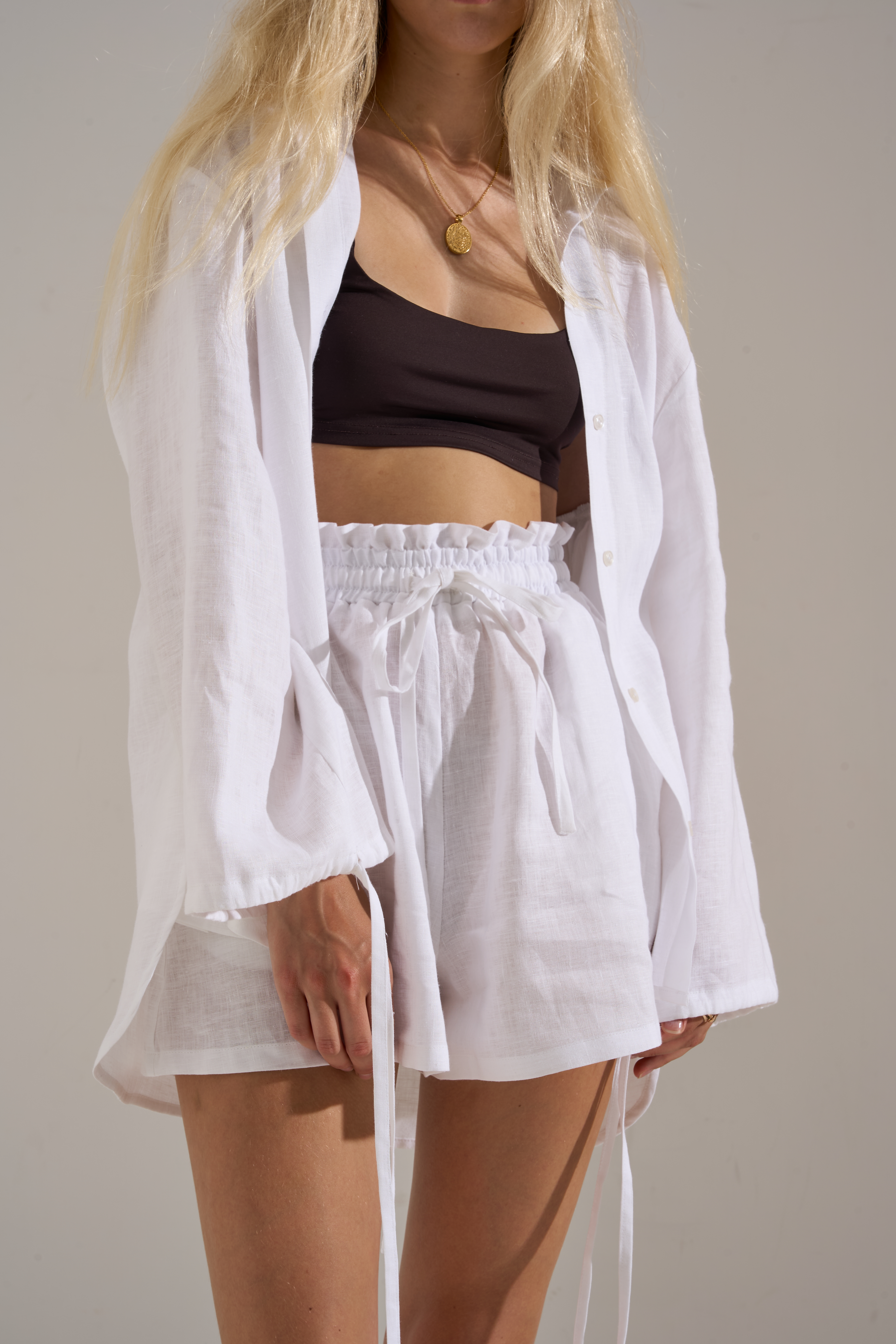 Linen shorts MAYA white