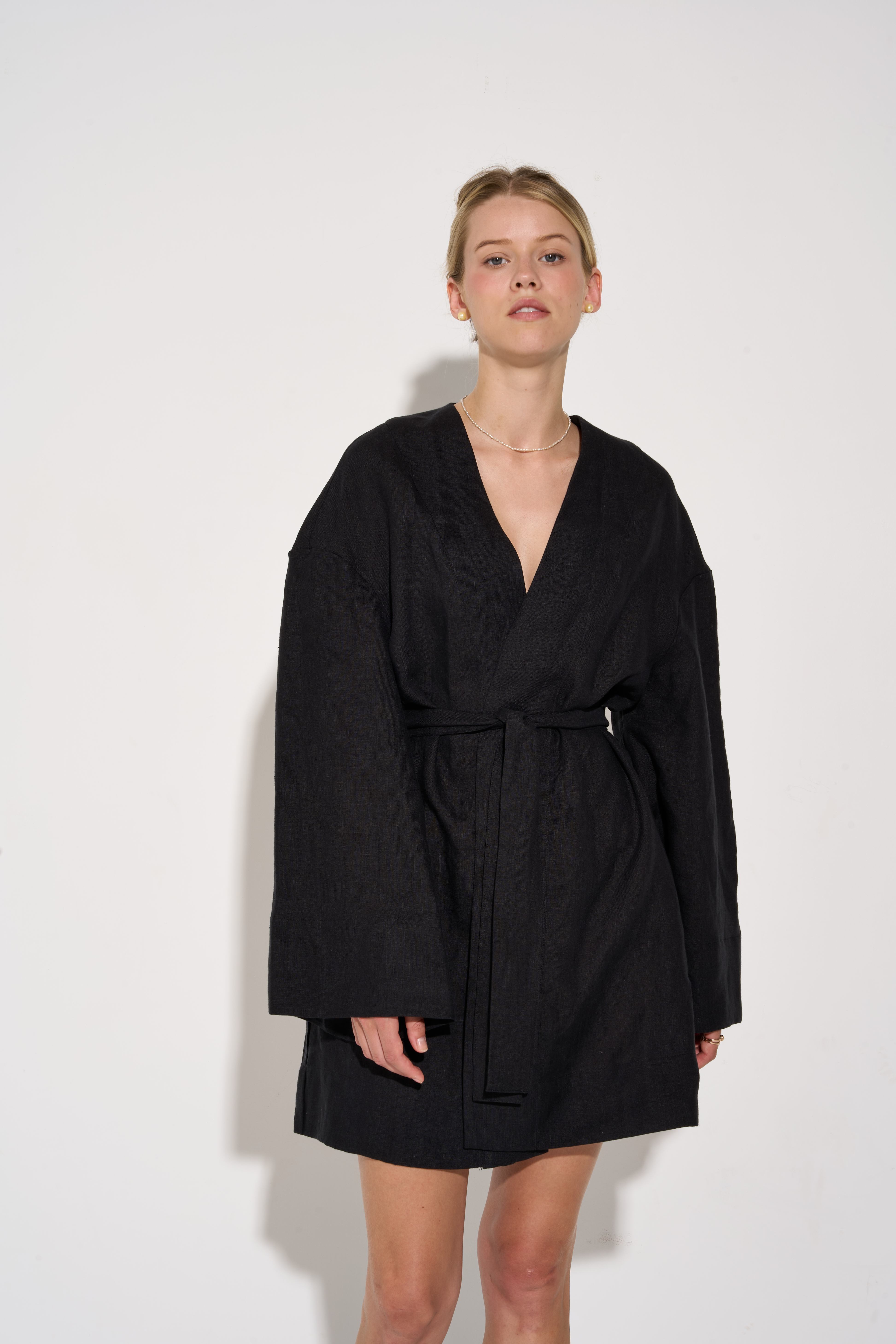 Linen mini kimono TUSCANY black