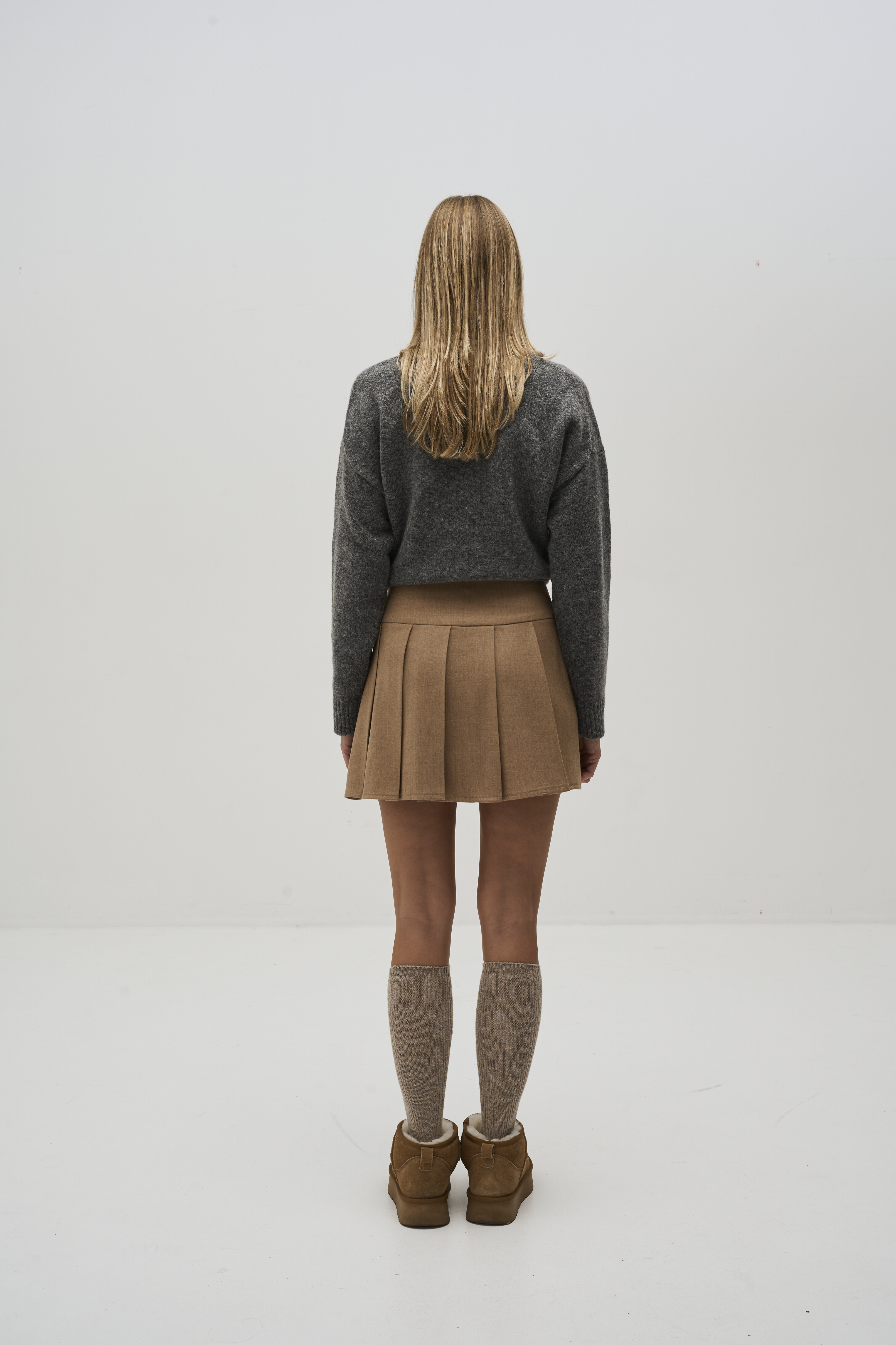 Mini pleated skirt camel
