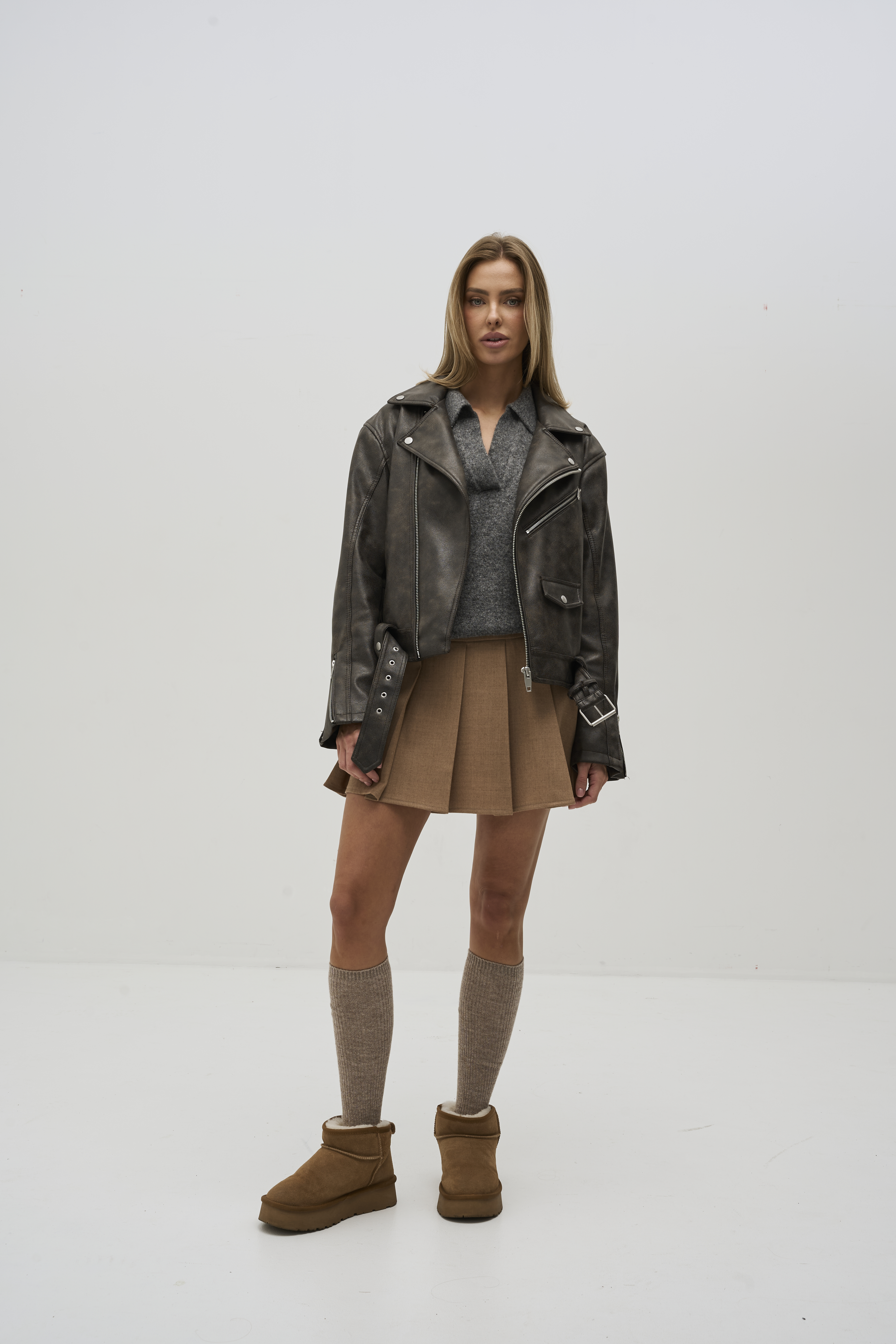 Mini pleated skirt camel