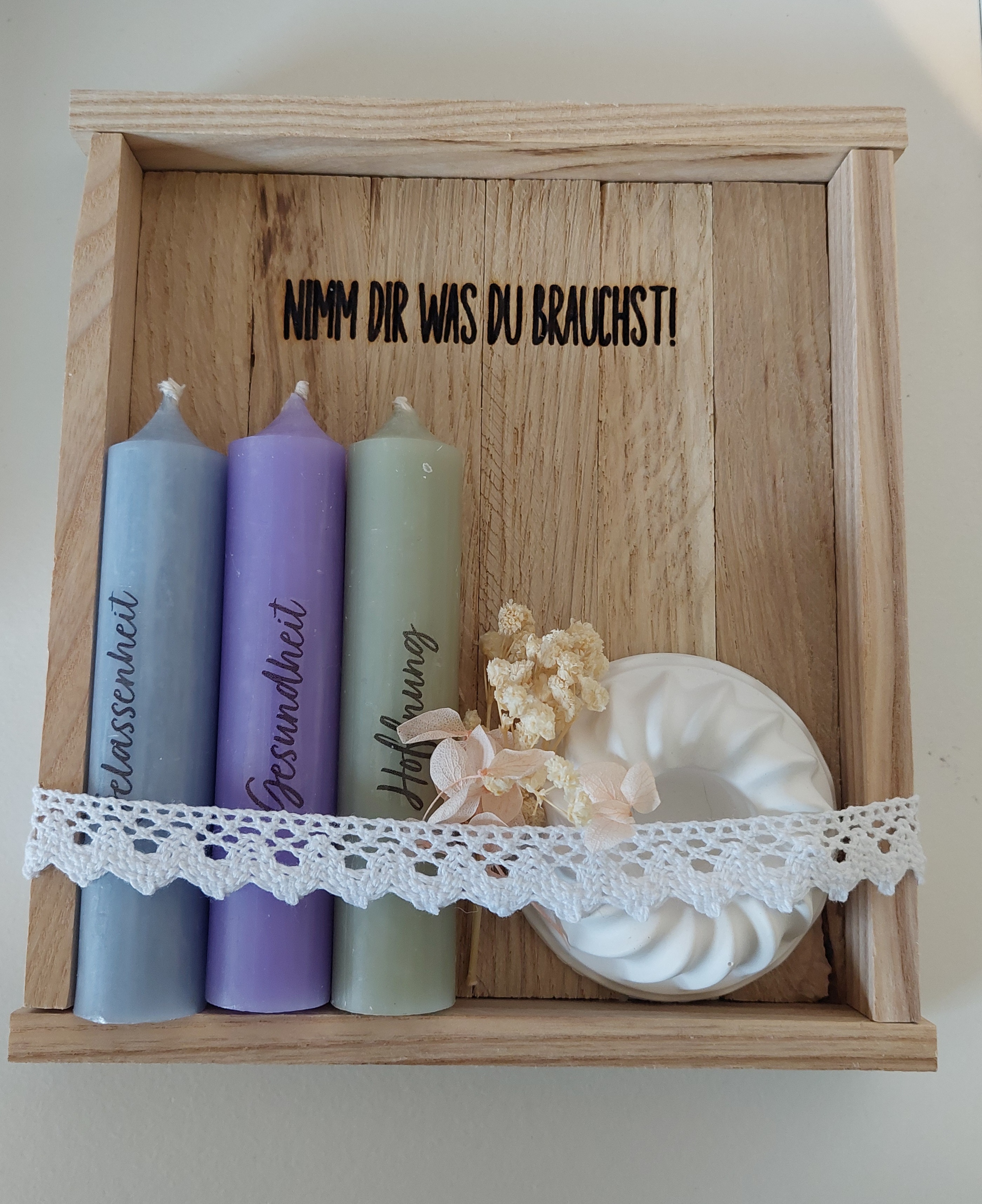 Geschenkset mit Kerzen und Kerzenhalter
