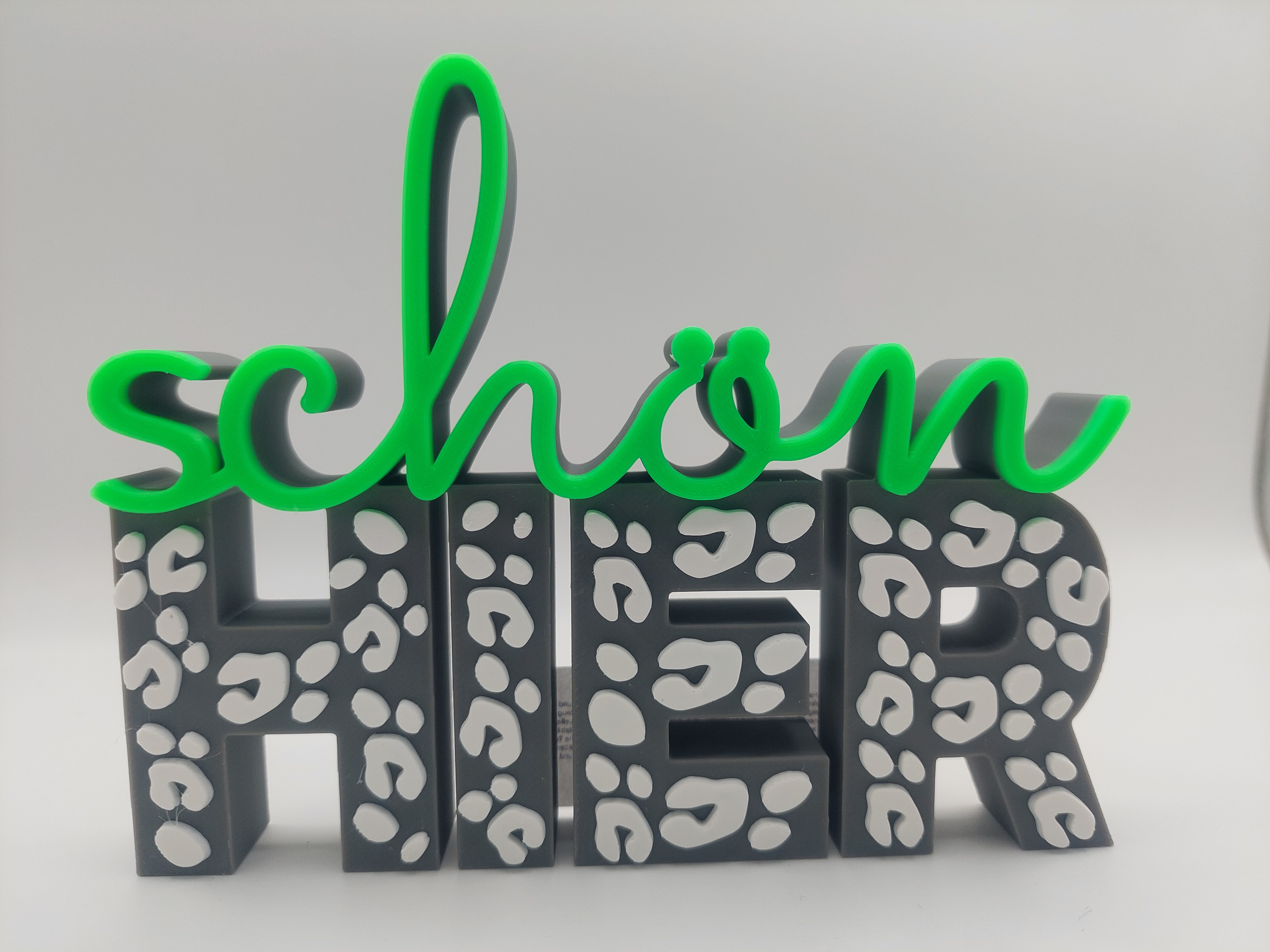 Schön hier -Schriftzug