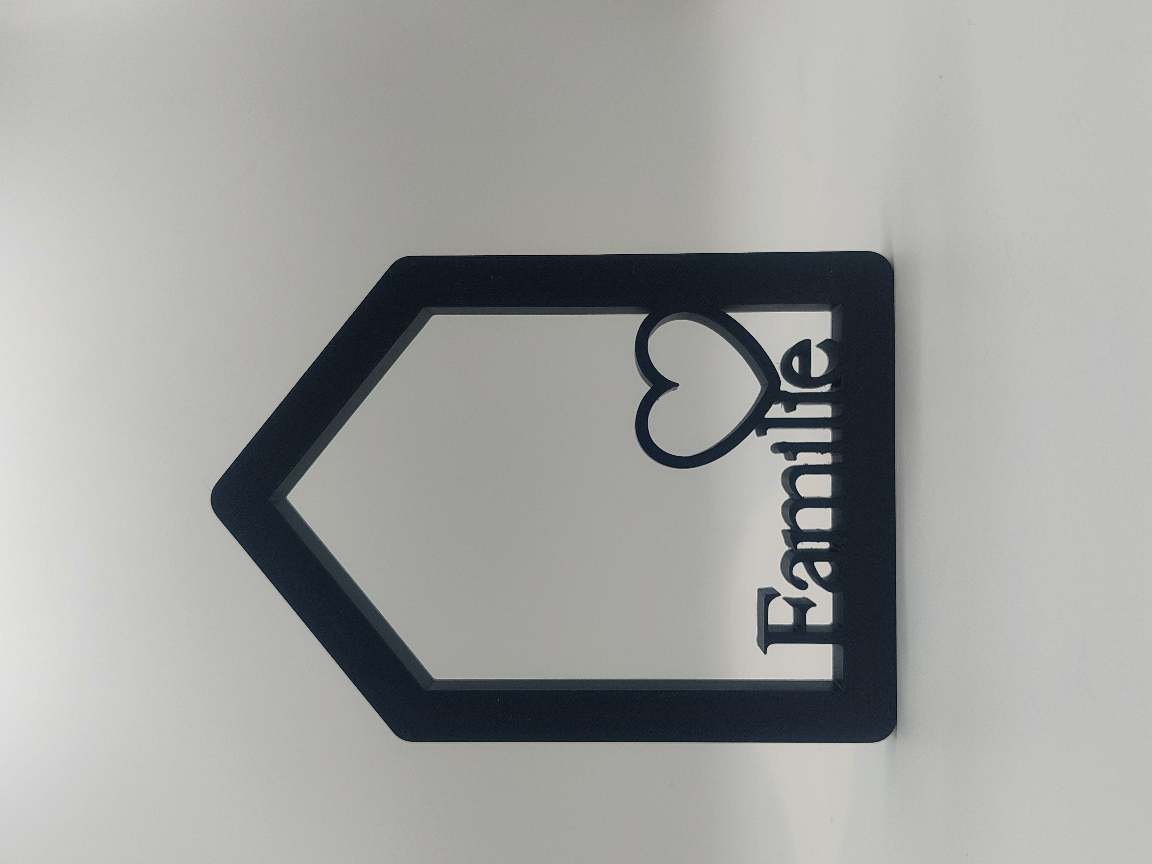 Hausförmiges Dekoelement