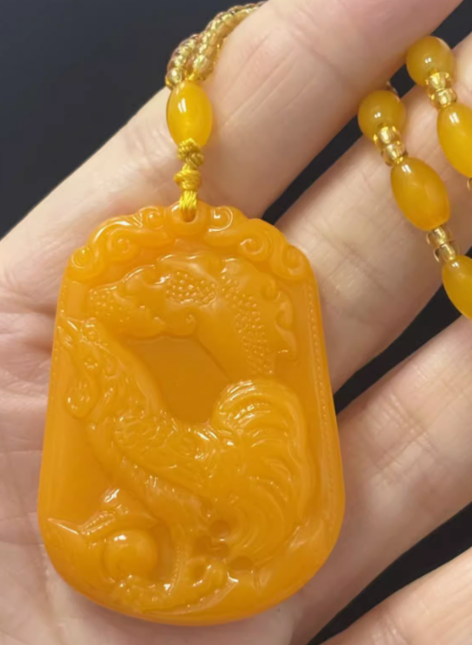黄龙玉生肖 Natural Topaz Huanglong Jade Zodiac Rooster