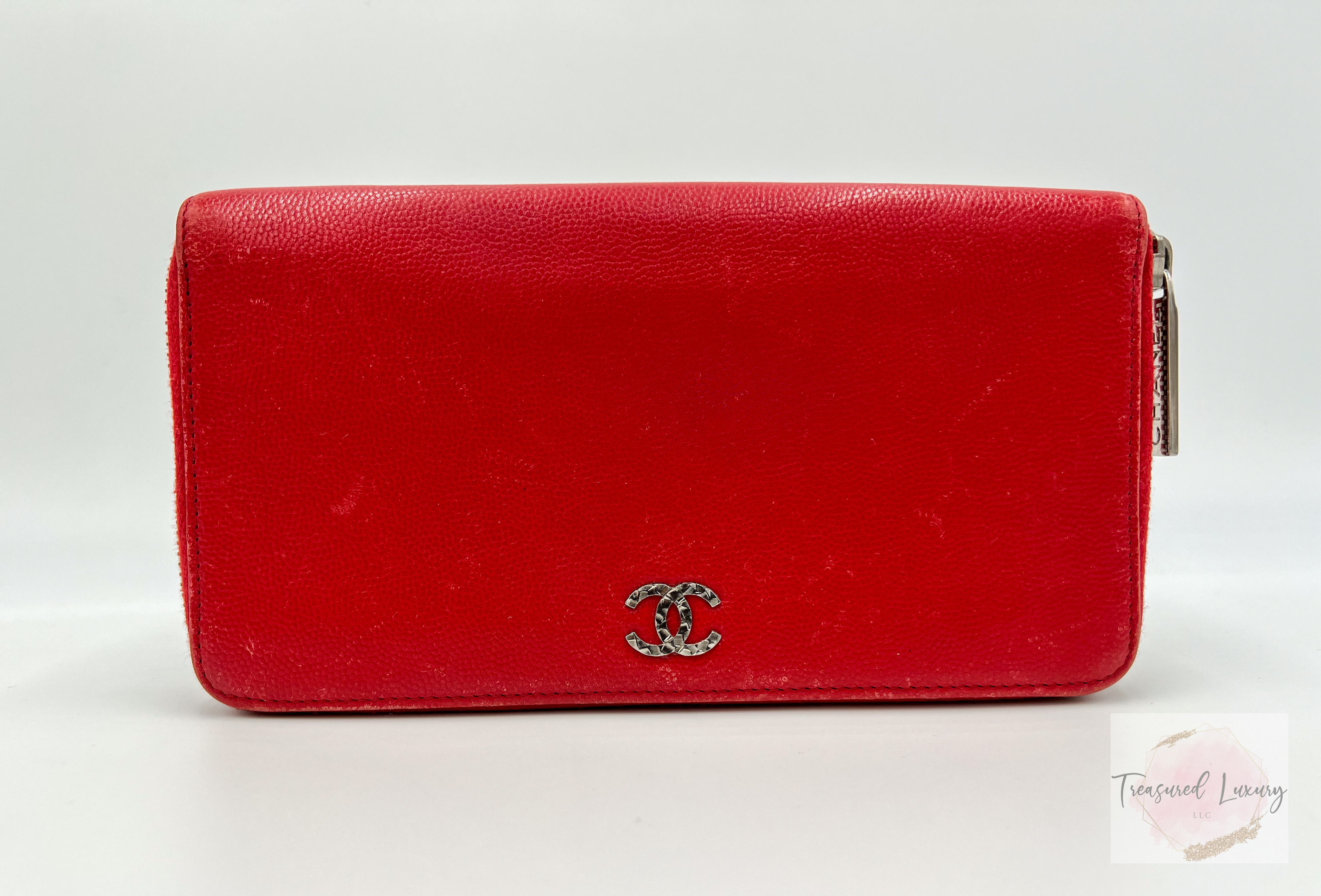 CHANEL ROUND ZIPPER LONG WALLET CAVIAR SKIN RED