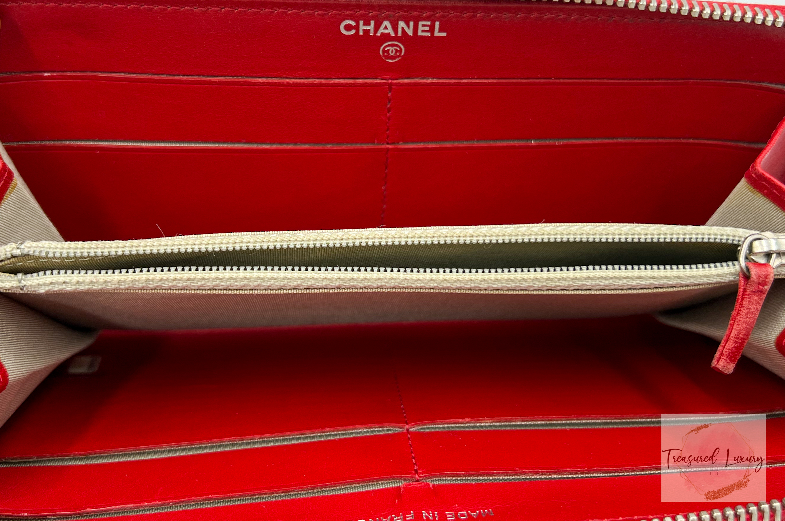 CHANEL ROUND ZIPPER LONG WALLET CAVIAR SKIN RED