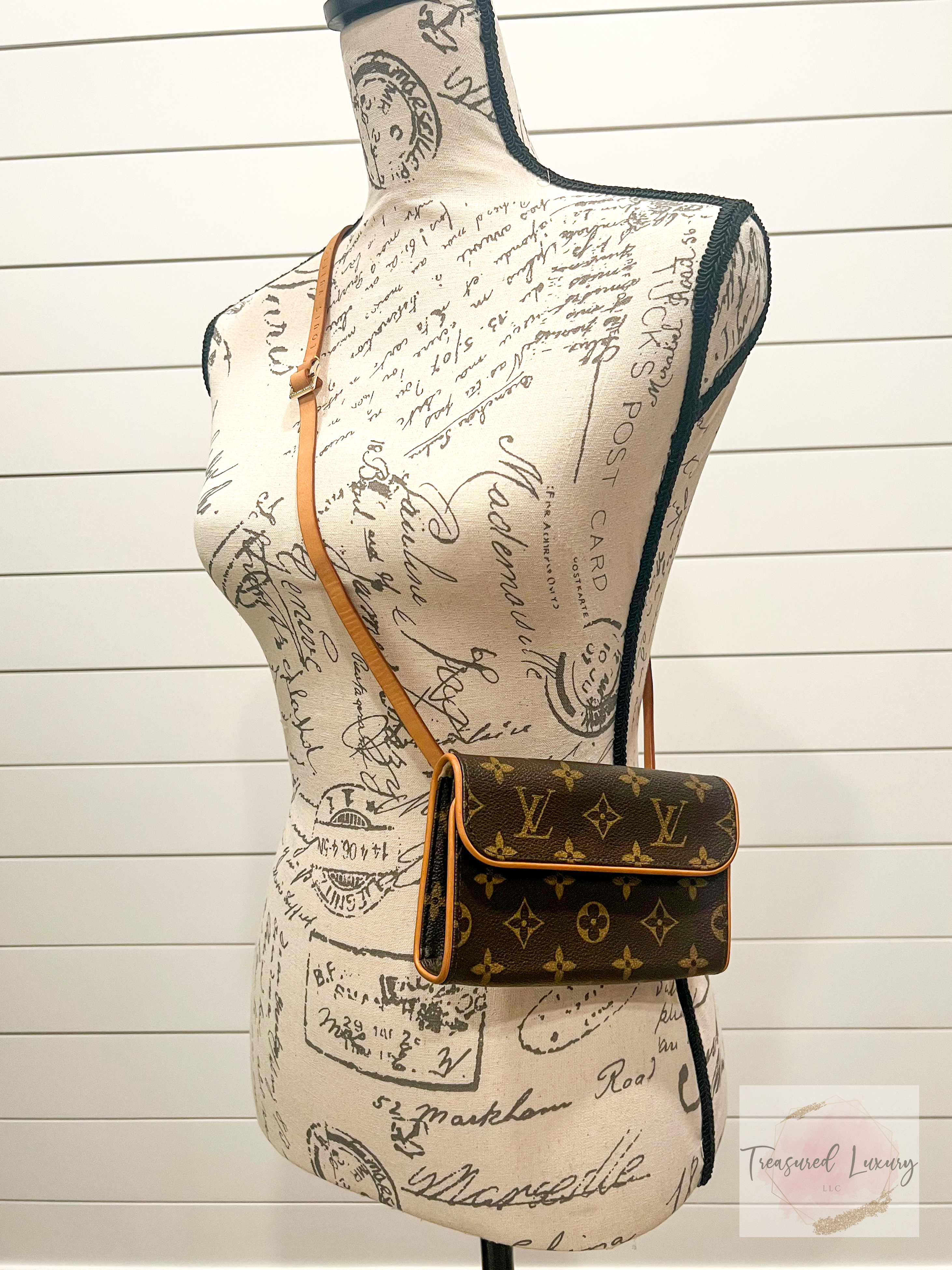 LOUIS VUITTON MONOGRAM CANVAS POCHETTE FLORENTINE, WITH 2 STRAPS