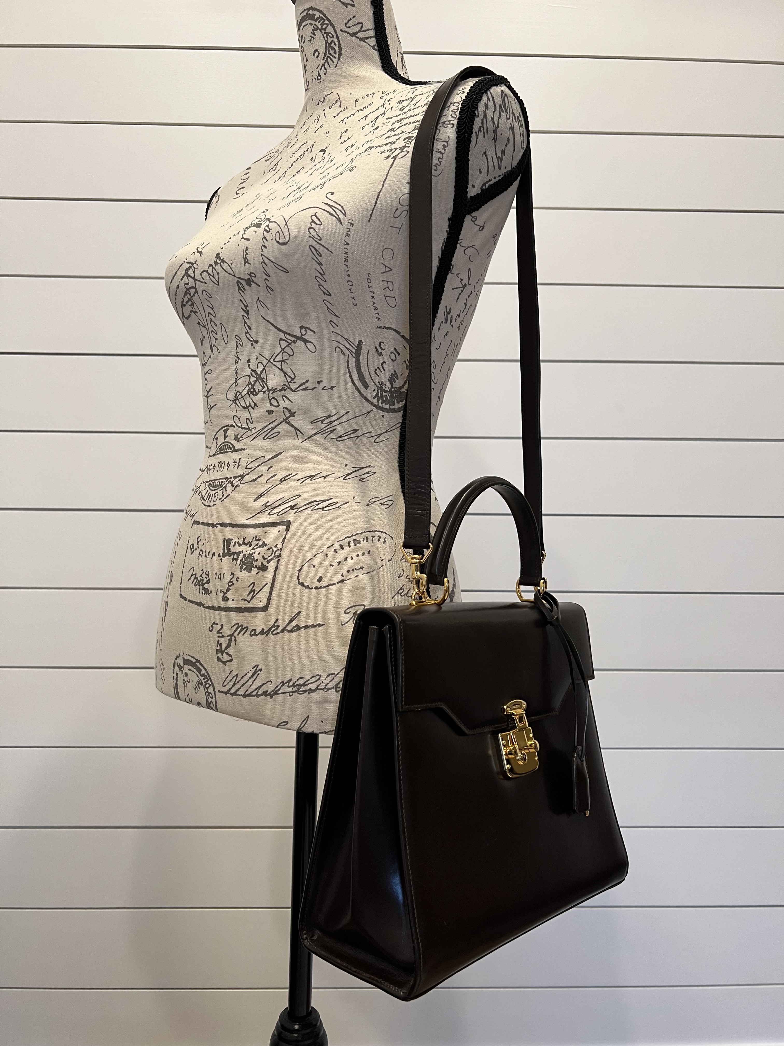 GUCCI VINTAGE LADY LOCK TOP HANDLE BAG LEATHER MEDIUM SATCHEL