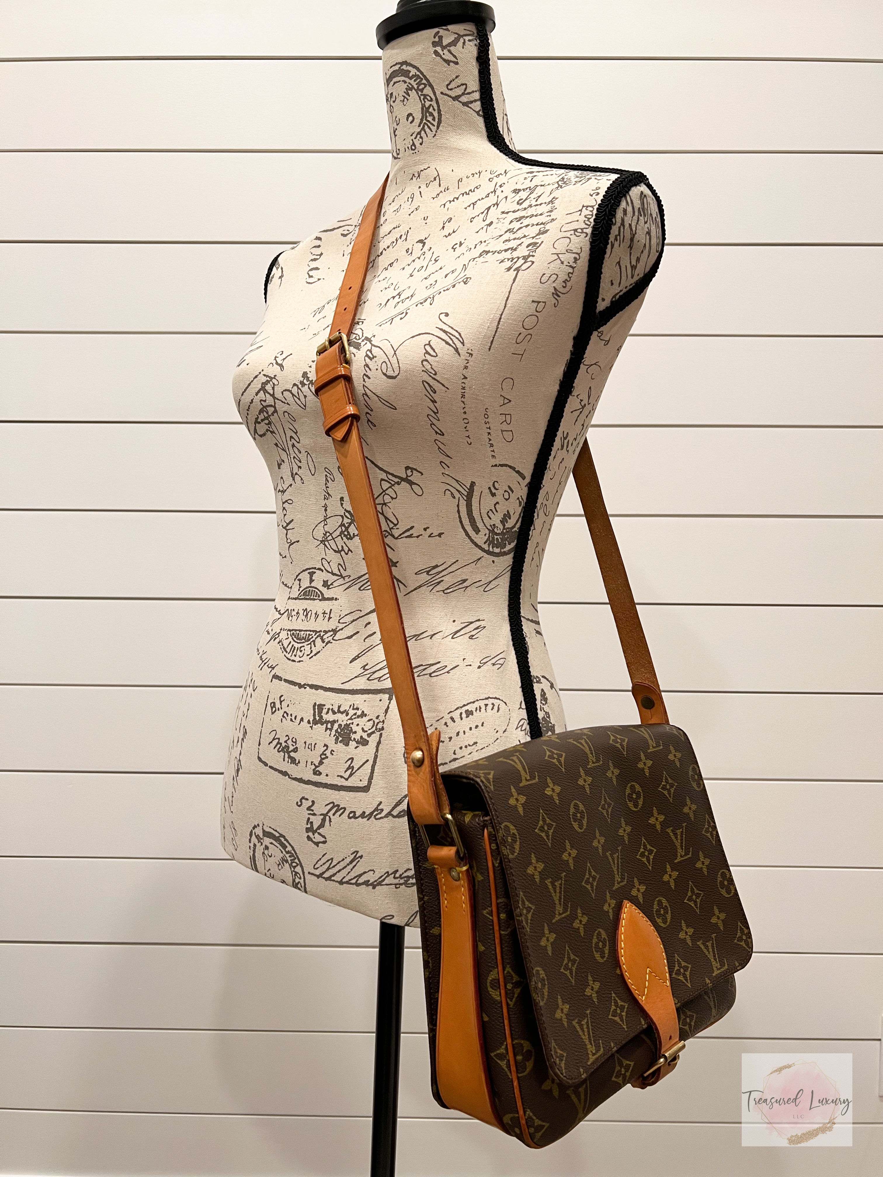 LOUIS VUITTON CARTOUCHIERE GM