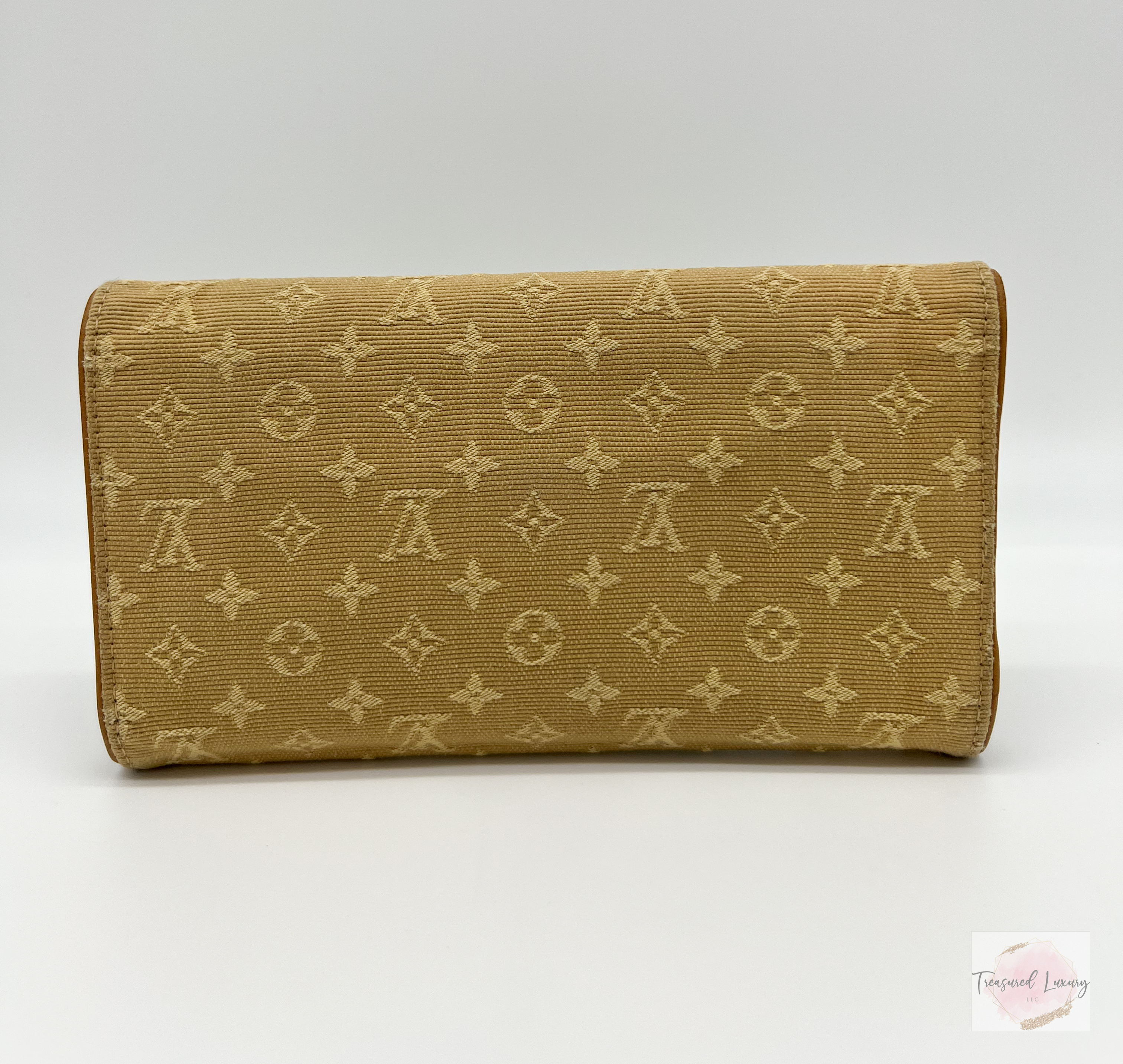 LOUIS VUITTON PORTE-TRESOR INTERNATIONAL WALLET, MONOGRAM MINI BEIGE