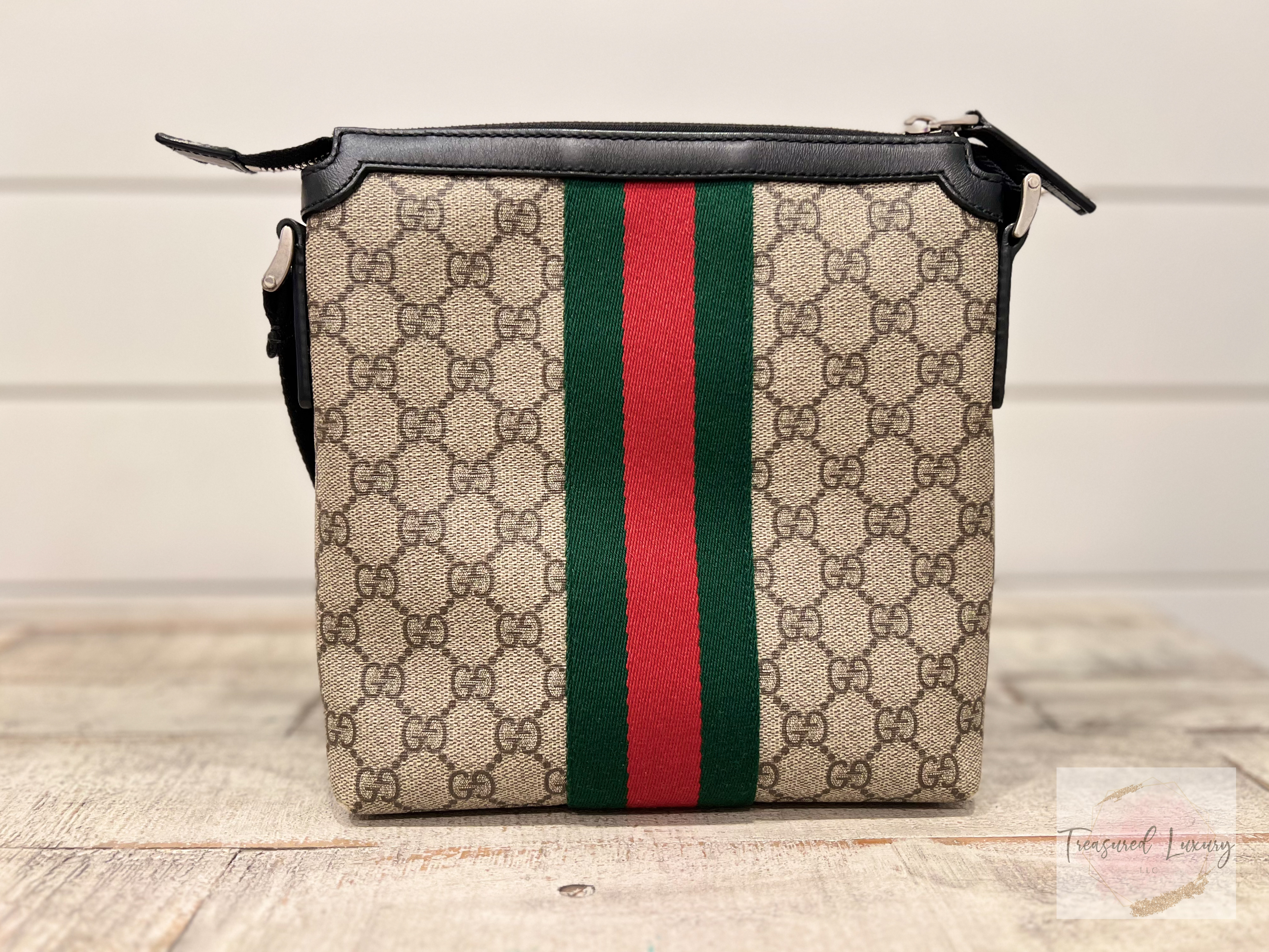 GUCCI GG SUPREME MONOGRAM WEB MESSENGER BAG BLACK