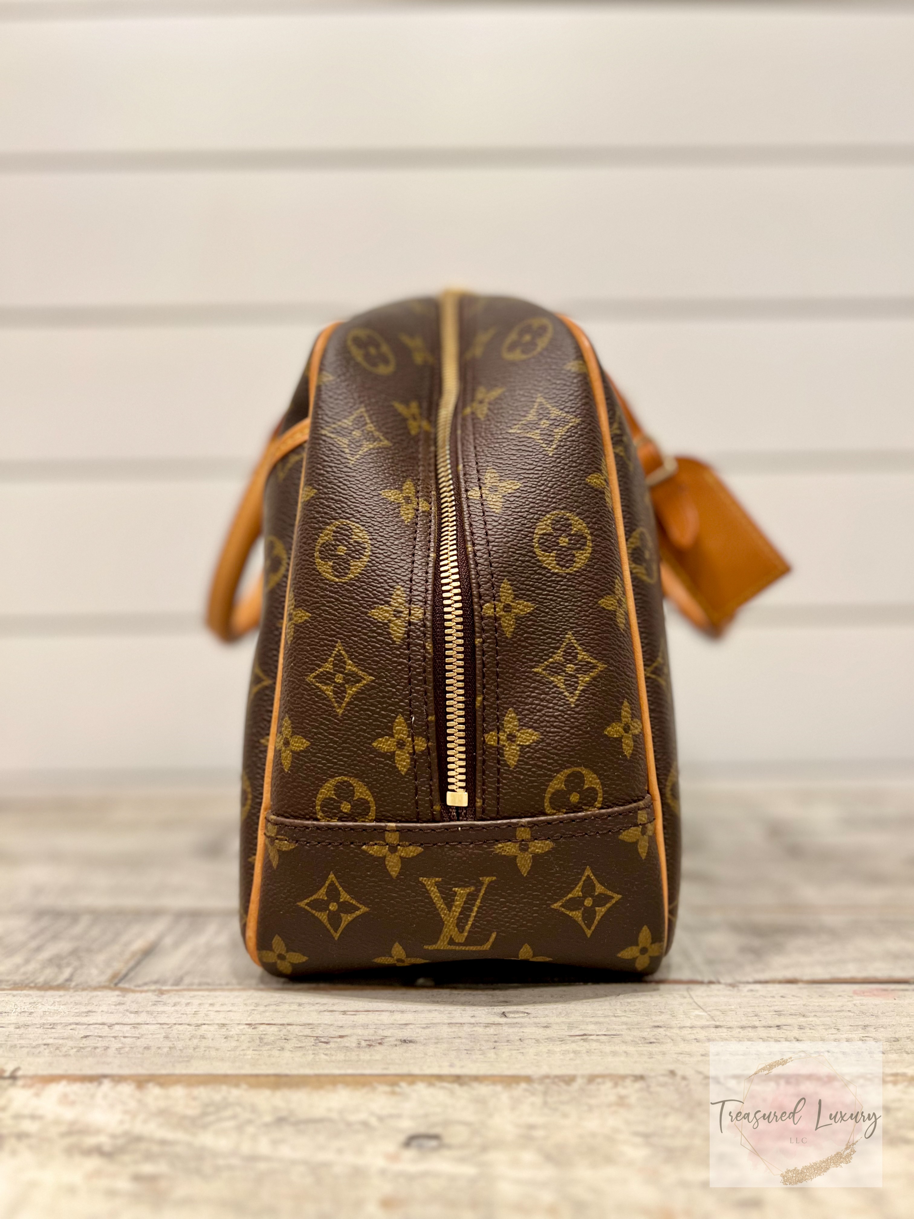 LOUIS VUITTON MONOGRAM DEAUVILLE