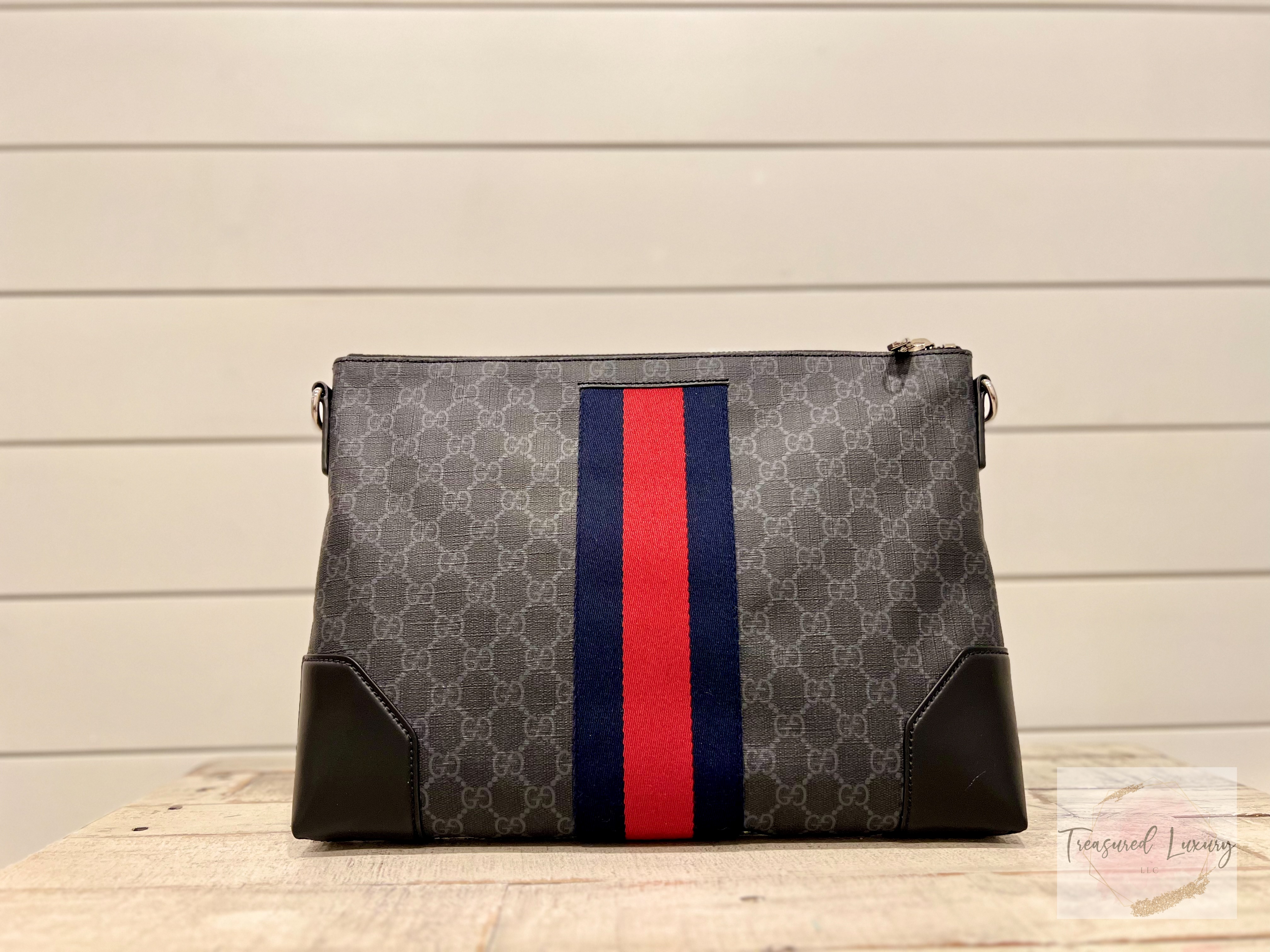 GUCCI SOFT GG SUPEREME MONOGRAM APPIA CALFSKIN WEB EAST WEST MESSENGER BAG BLACK GREY