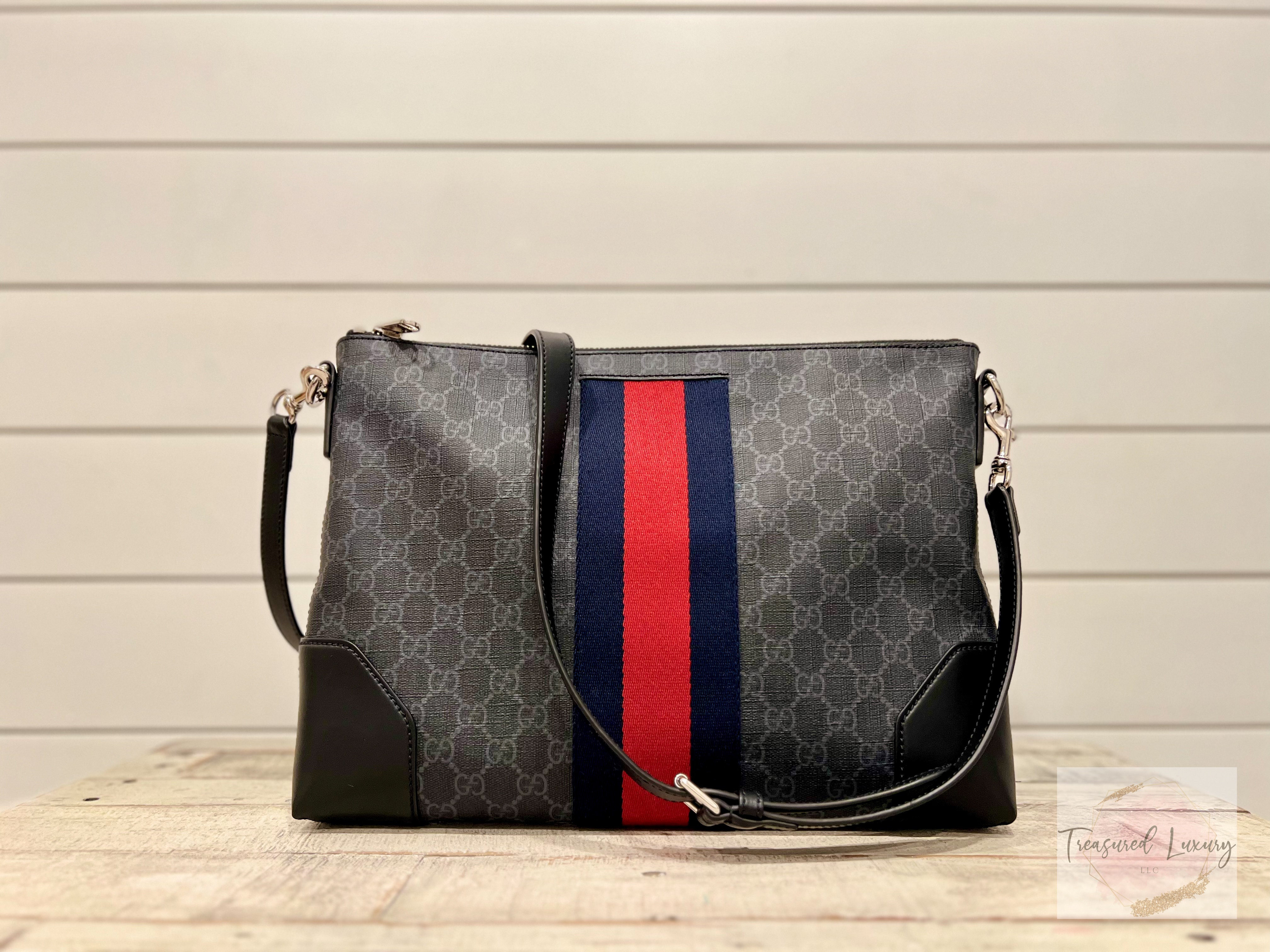 GUCCI SOFT GG SUPEREME MONOGRAM APPIA CALFSKIN WEB EAST WEST MESSENGER BAG BLACK GREY
