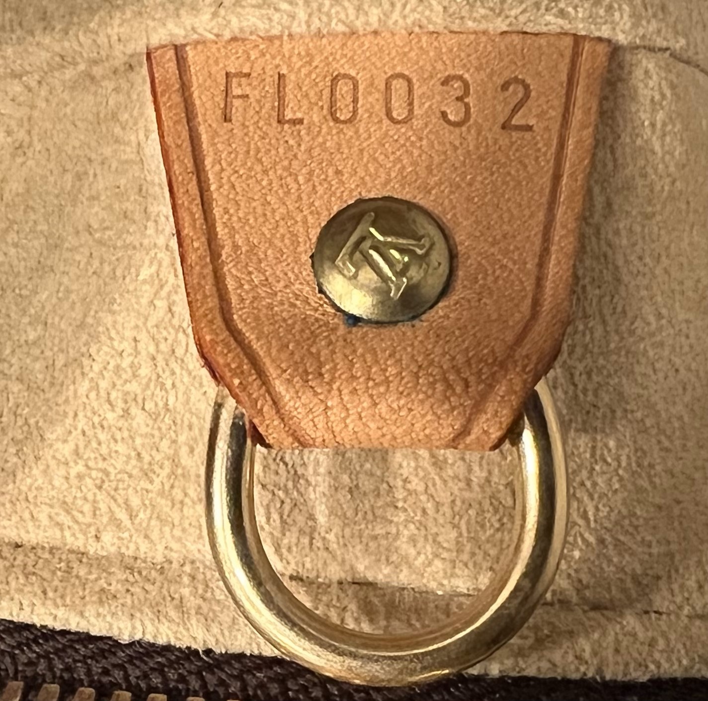 LOUIS VUITTON CITE GM MONOGRAM (FL 0032)