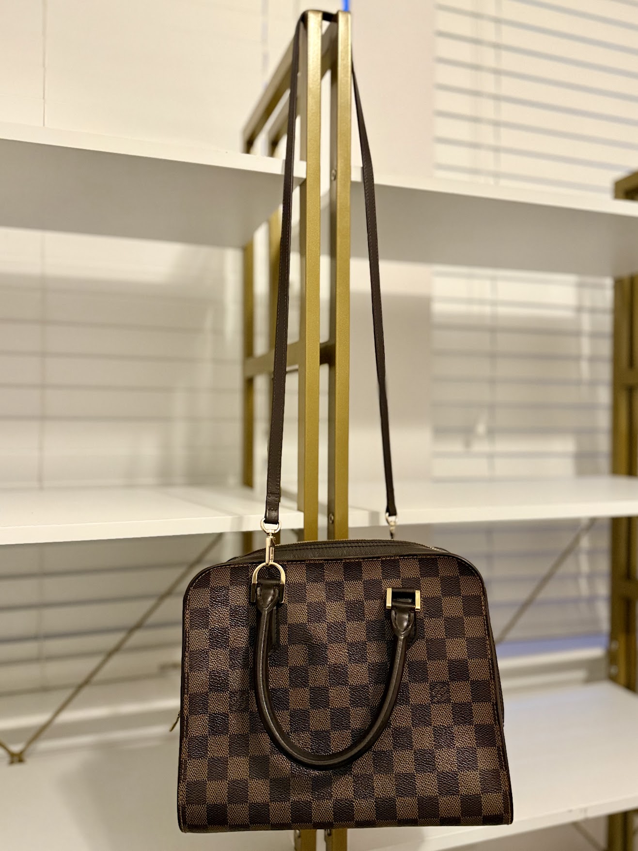 LOUIS VUITTON DAMIER EBENE TRIANA (DATE CODE: VI 0051)