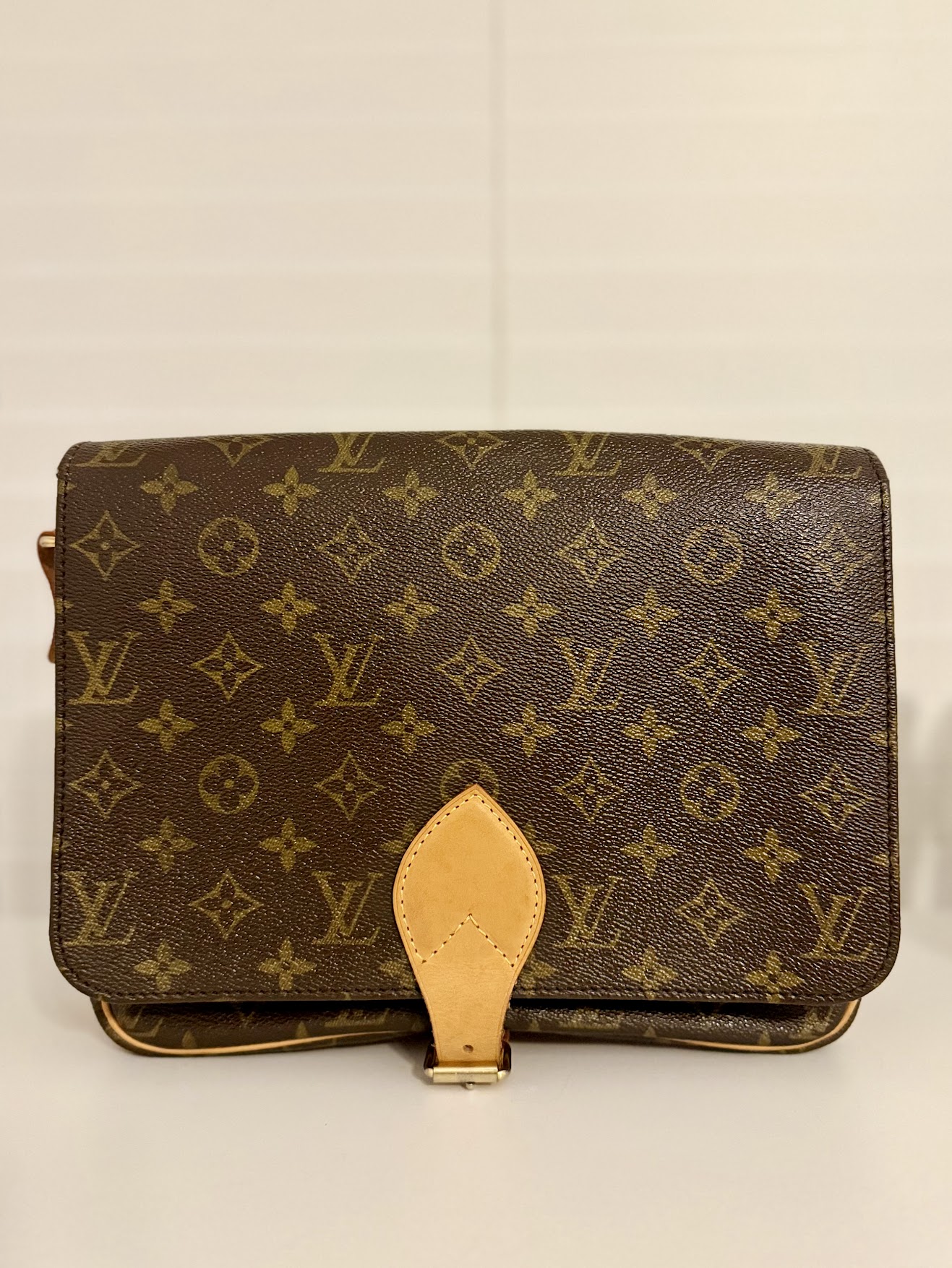 LOUIS VUITTON MONOGRAM CARTOUCHIERE GM (DATE CODE: 831)