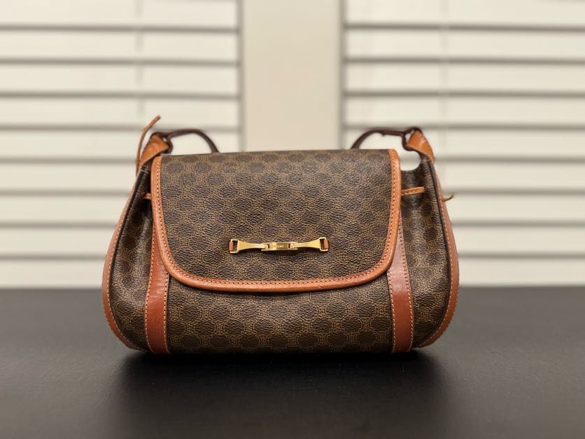 CELINE BROWN COATED CANVAS MACADAM SHOULDER BAG (F/08)