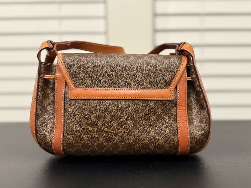 CELINE BROWN COATED CANVAS MACADAM SHOULDER BAG (F/08)