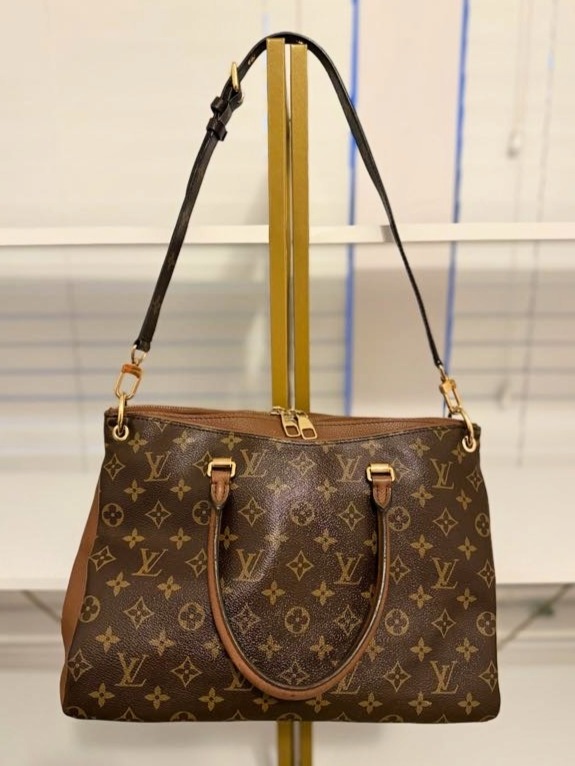 LOUIS VUITTON MONOGRAM PALLAS EPICE (SN0157)