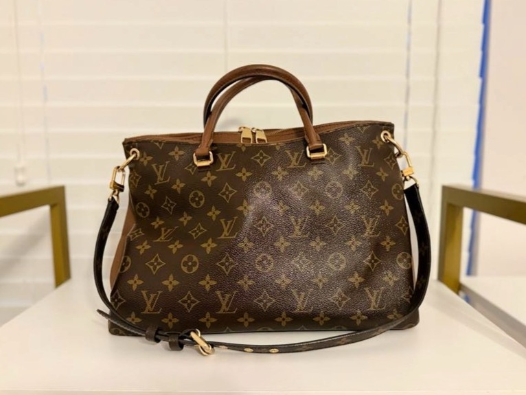 LOUIS VUITTON MONOGRAM PALLAS EPICE (SN0157)