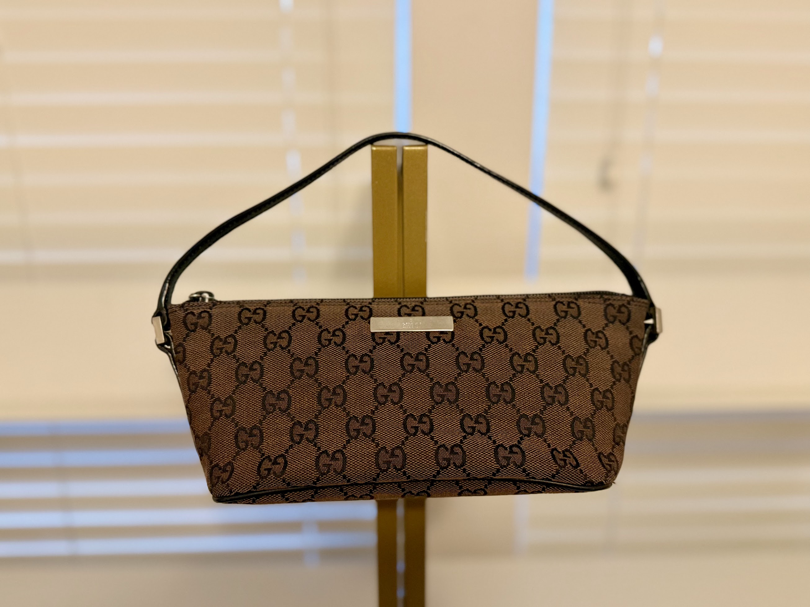 GUCCI GG MONOGRAM BOAT POCHETTE