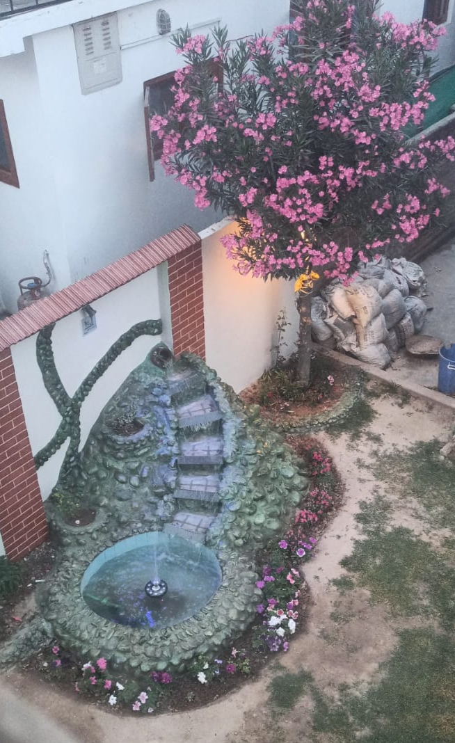 Boulder Pot Waterfeature