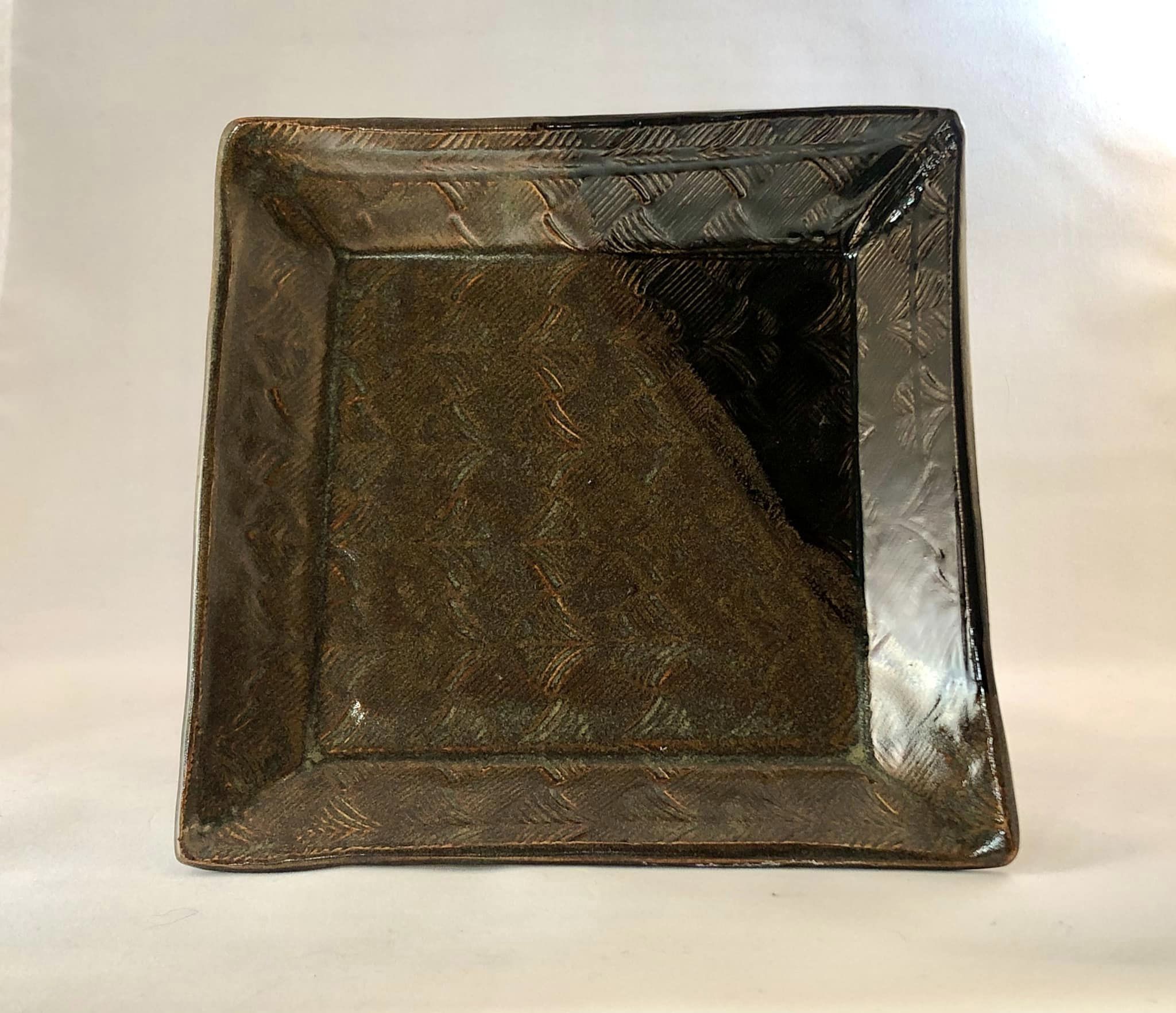 Two-Toned Brown Snack Plate