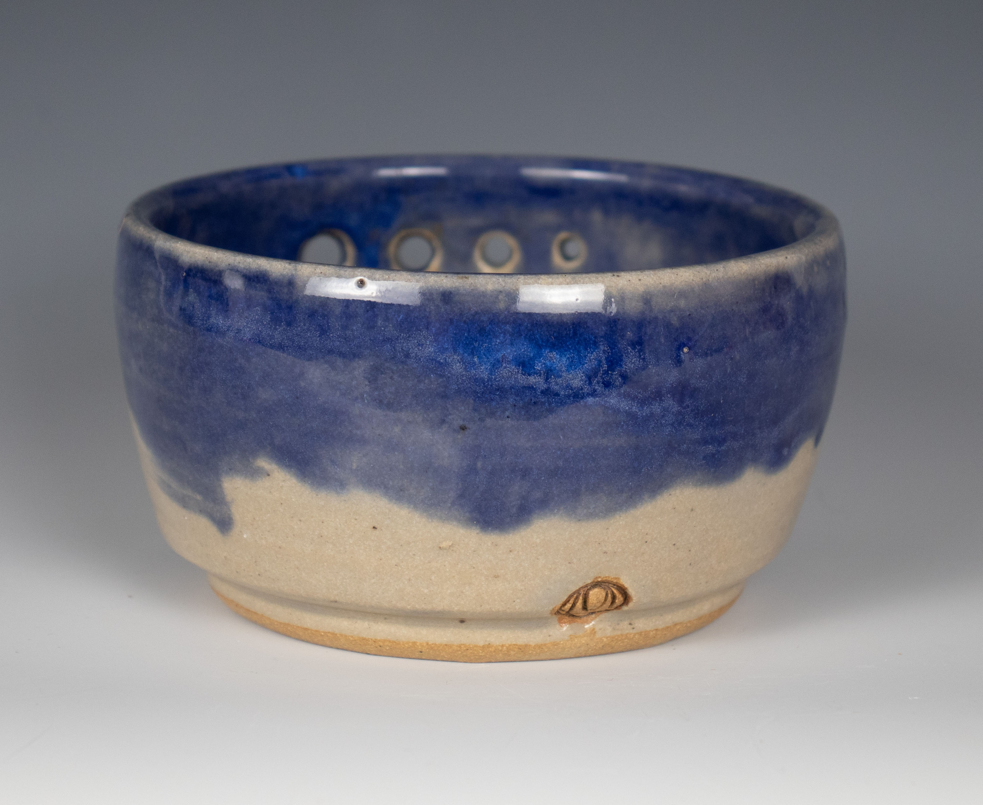 Herb Stripper Bowl with Garlic Grater Inside